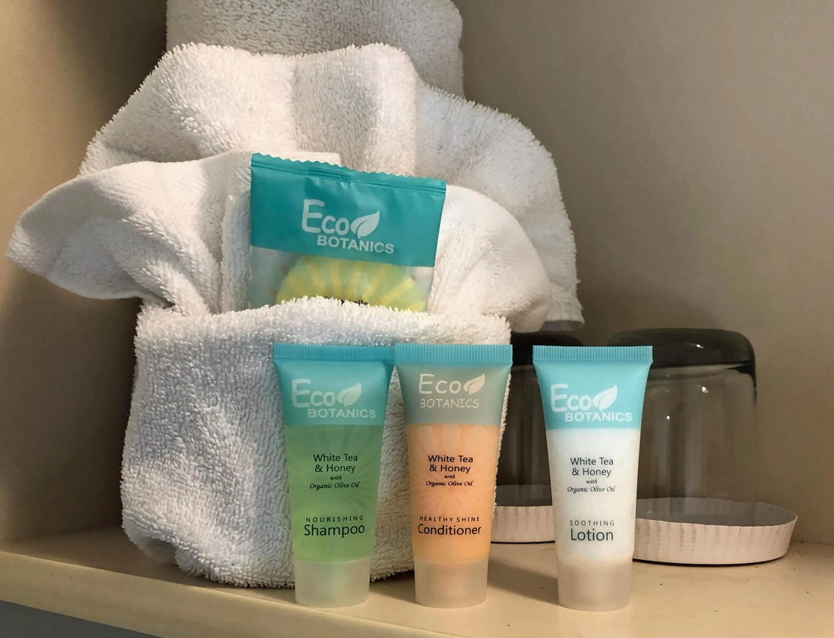 Standard Queen Room - Pet Friendly in Bayfront Inn