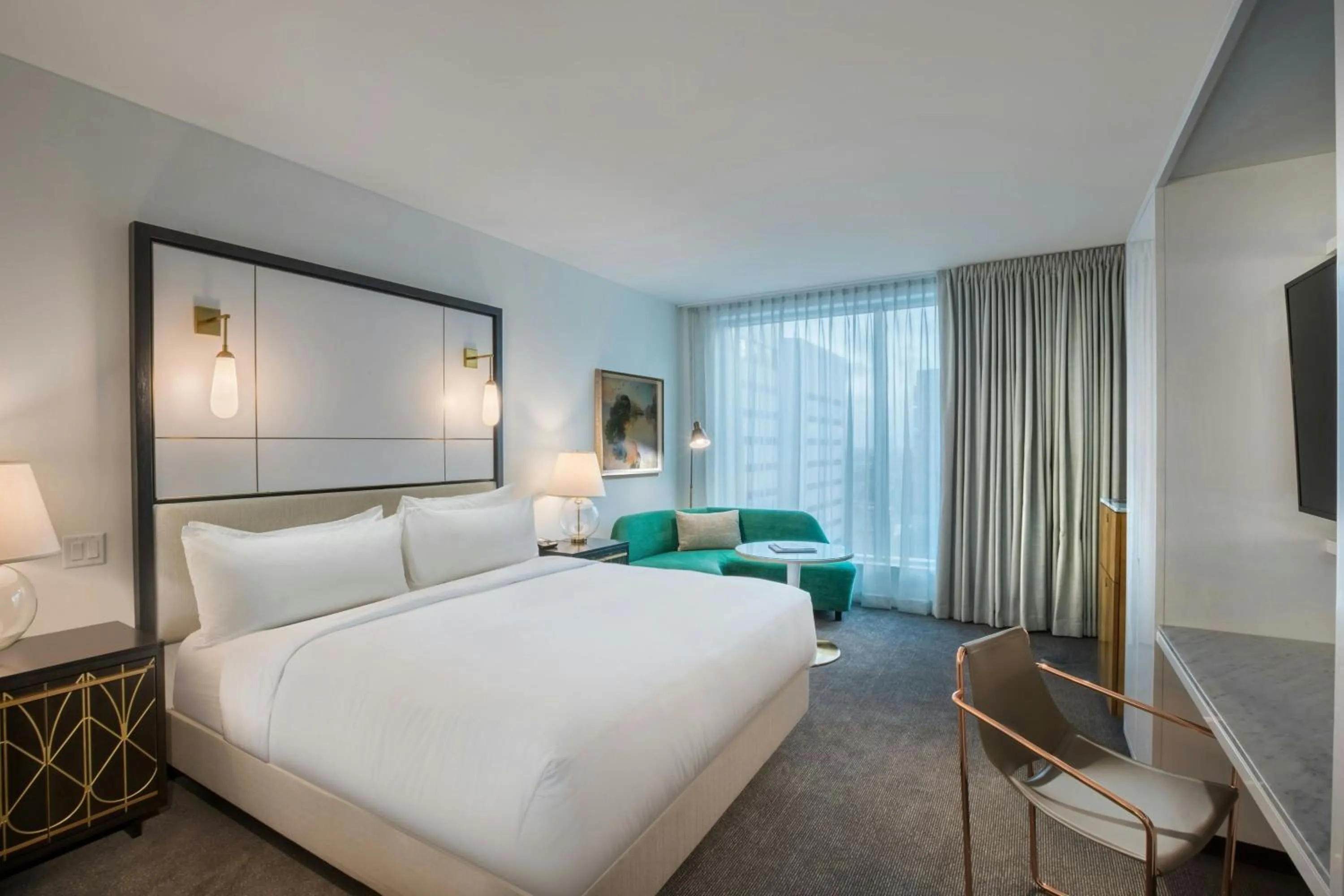 King Room in The Laura Hotel, Houston Downtown, Autograph Collection