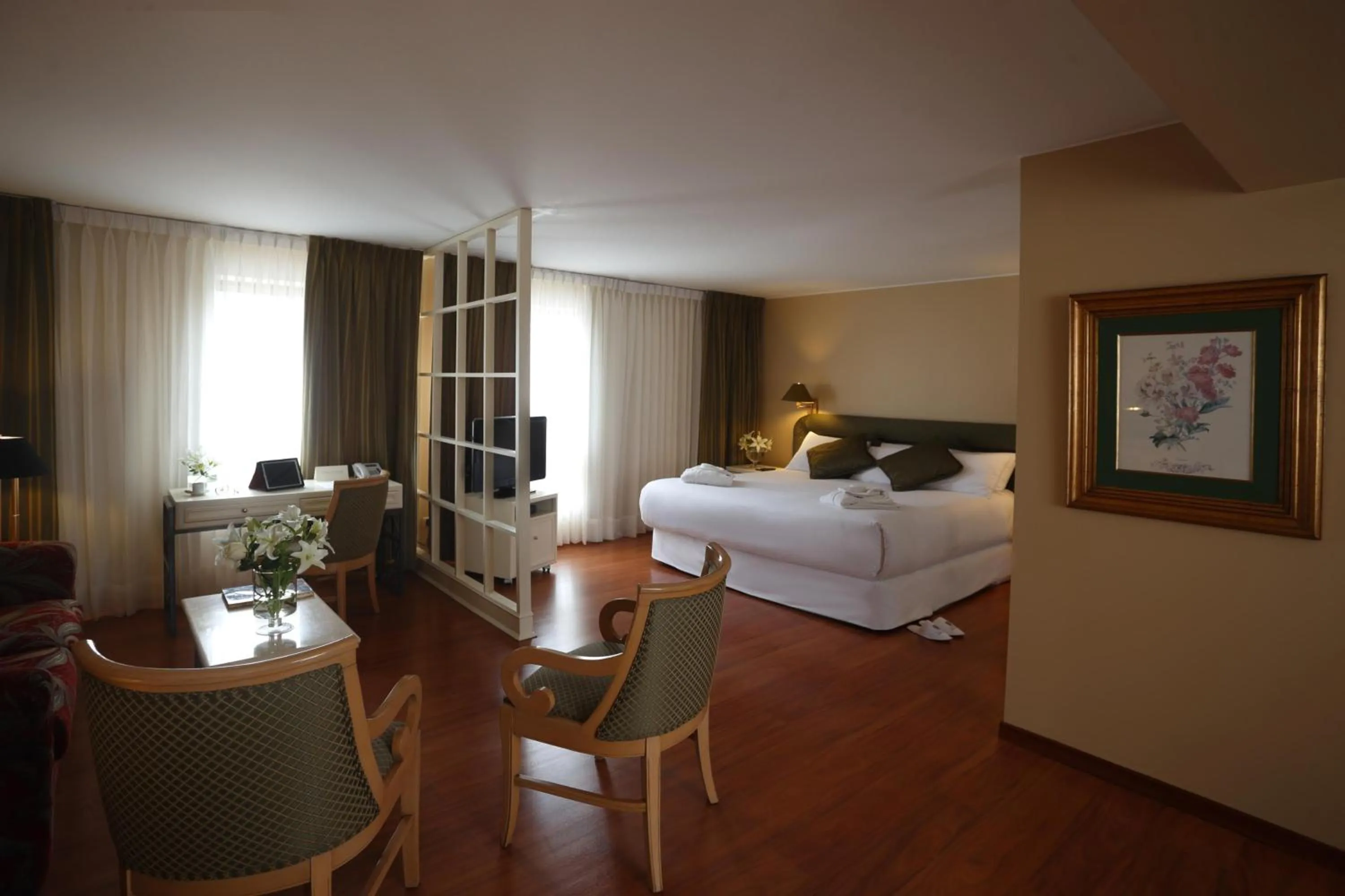 Executive Suite in Suites del Bosque Hotel