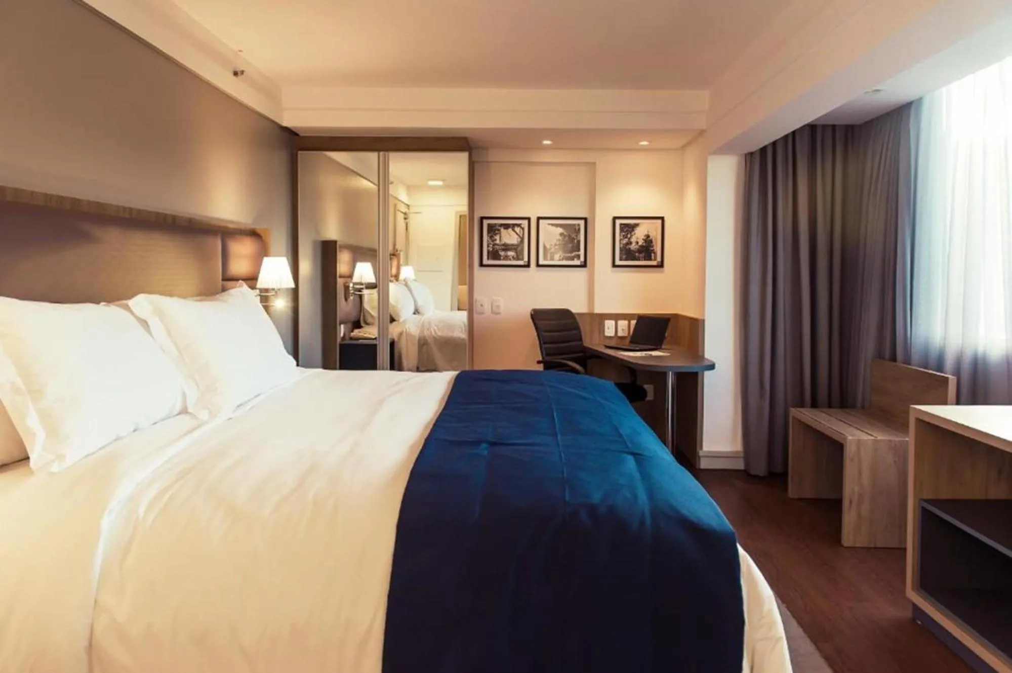 Premium Casal King - single occupancy in Slaviero Porto Alegre Moinhos