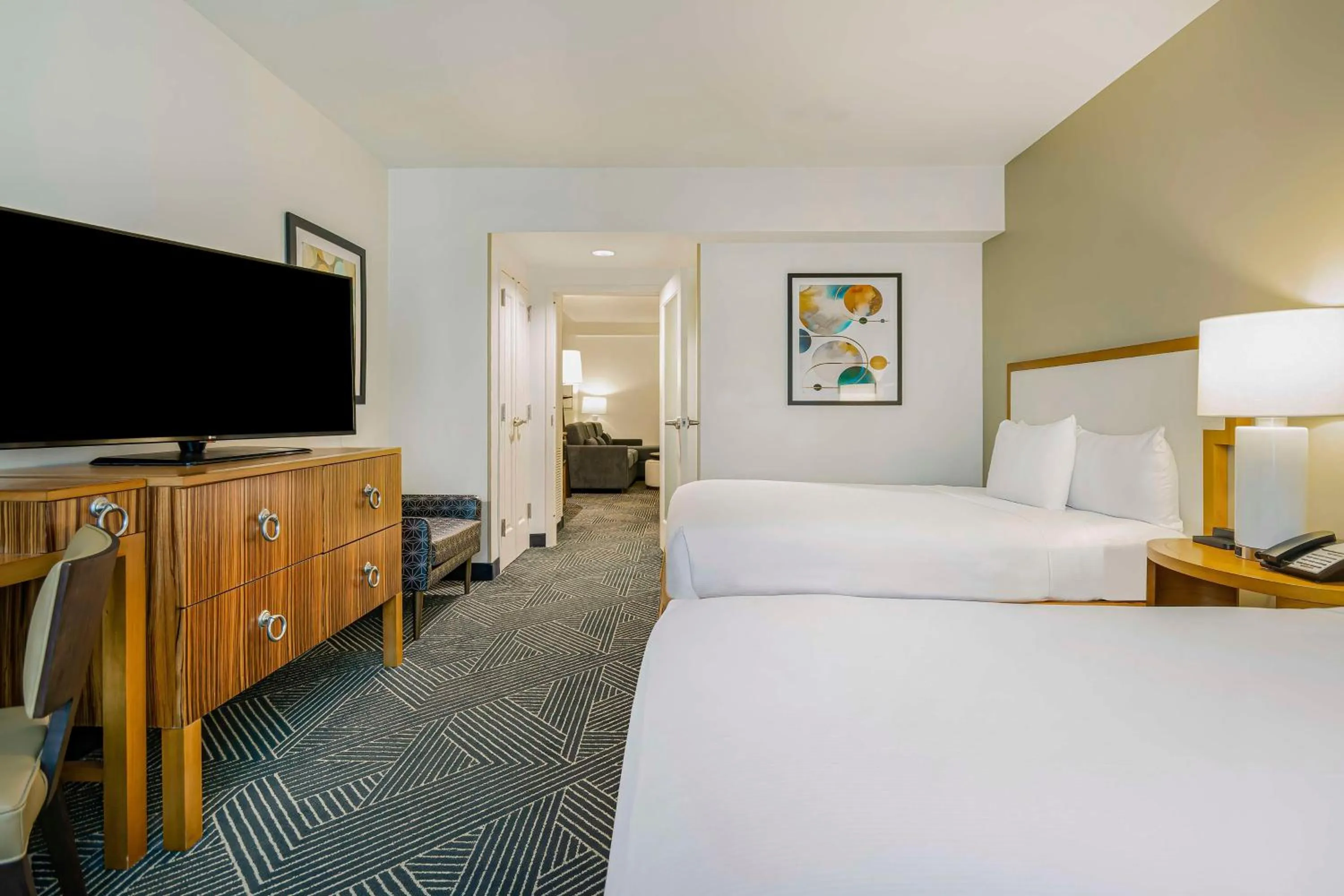 One-Bedroom Corner Suite with Two Queen Beds and City View in Embassy Suites Houston - Downtown