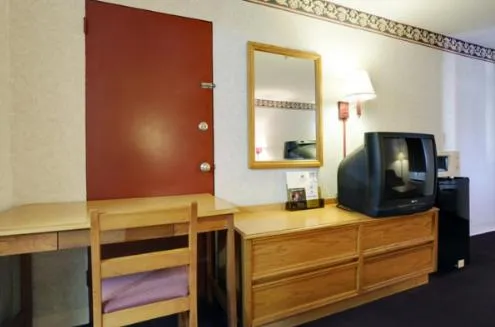 King Room in Americas Best Value Inn & Suites Macon