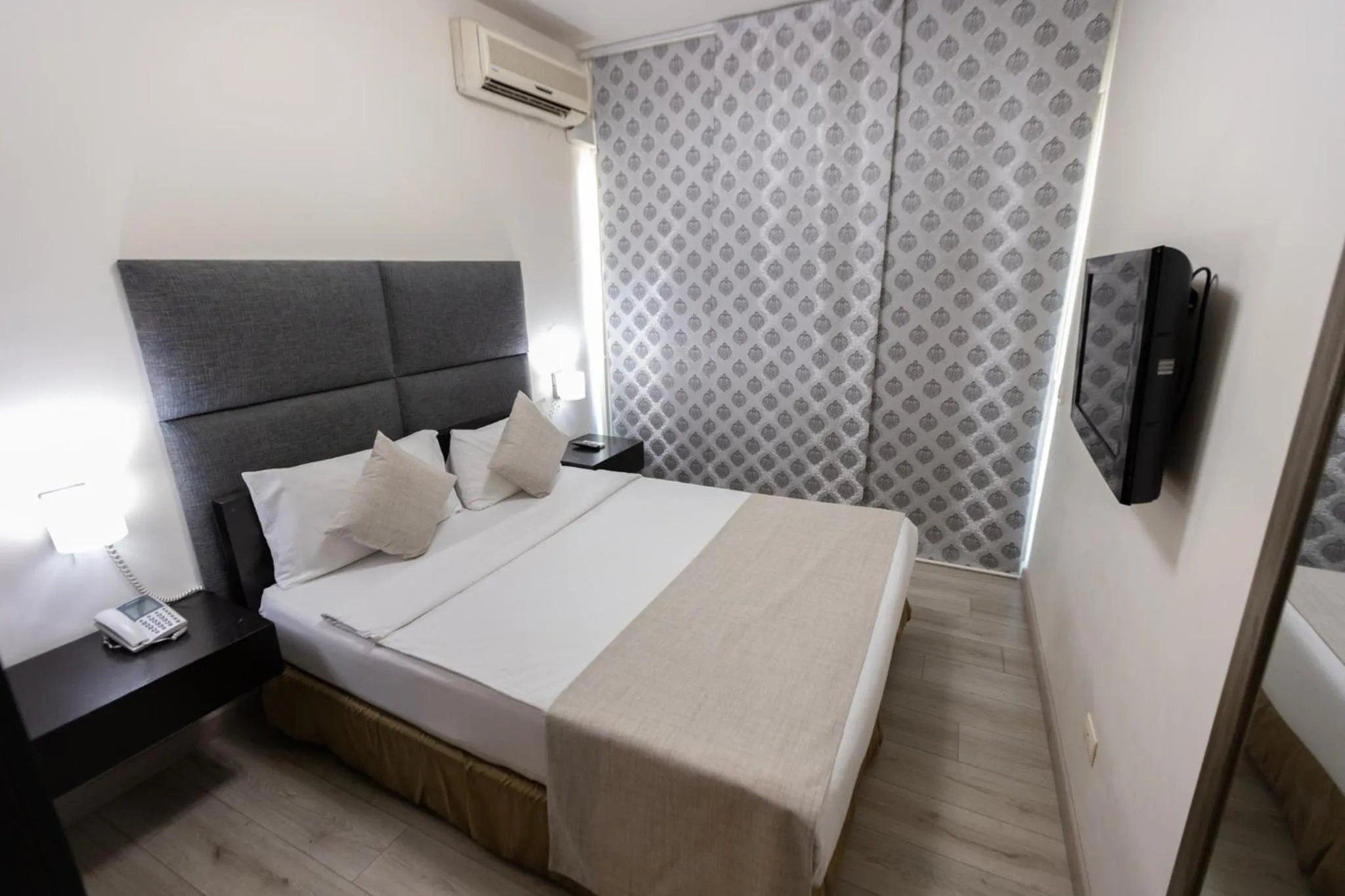 Executive Triple Room in Orient Queen Homes Hotel