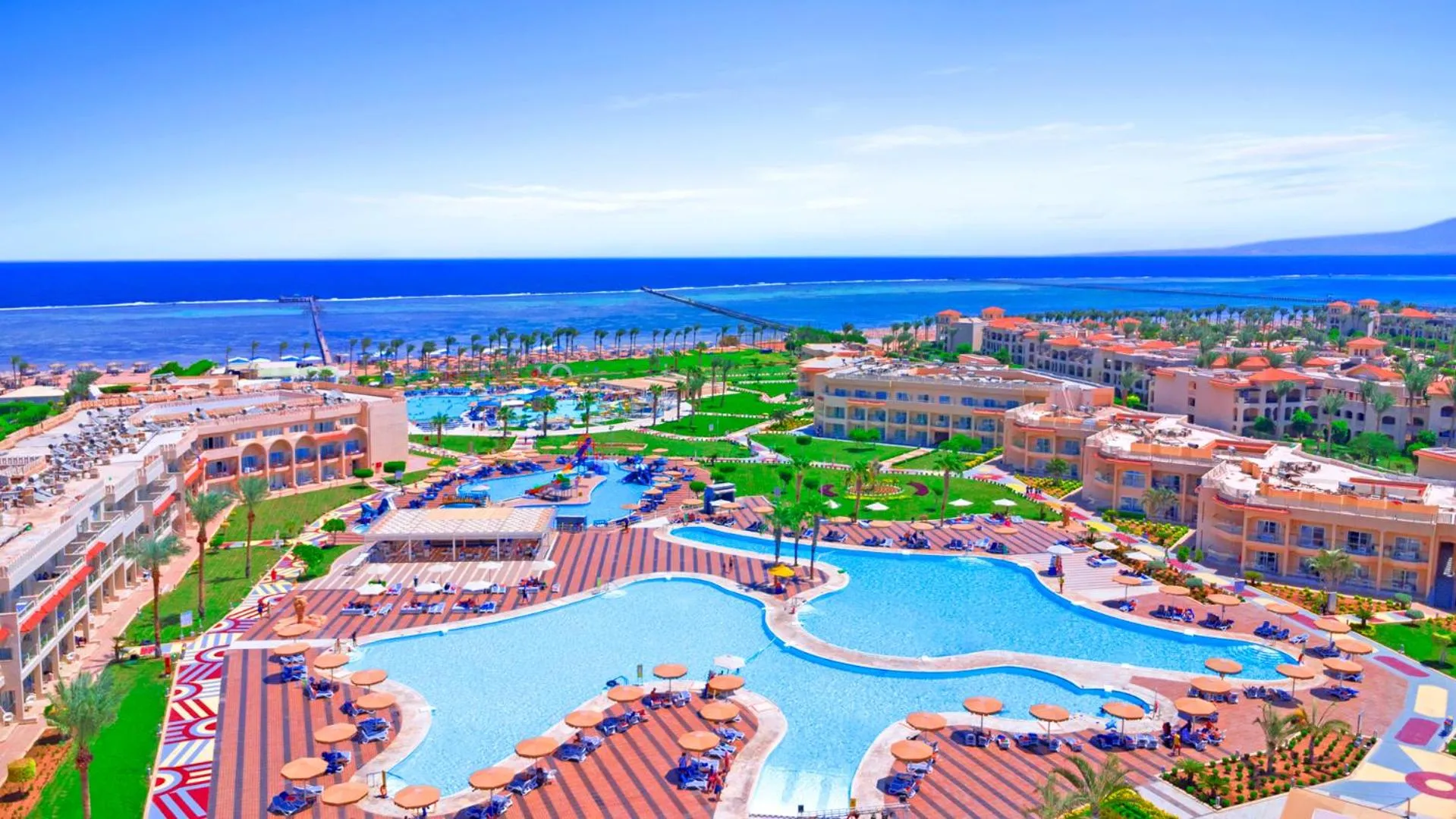 Deluxe Double or Twin Room with Sea View in Pickalbatros Royal Moderna Sharm "Aqua Park"