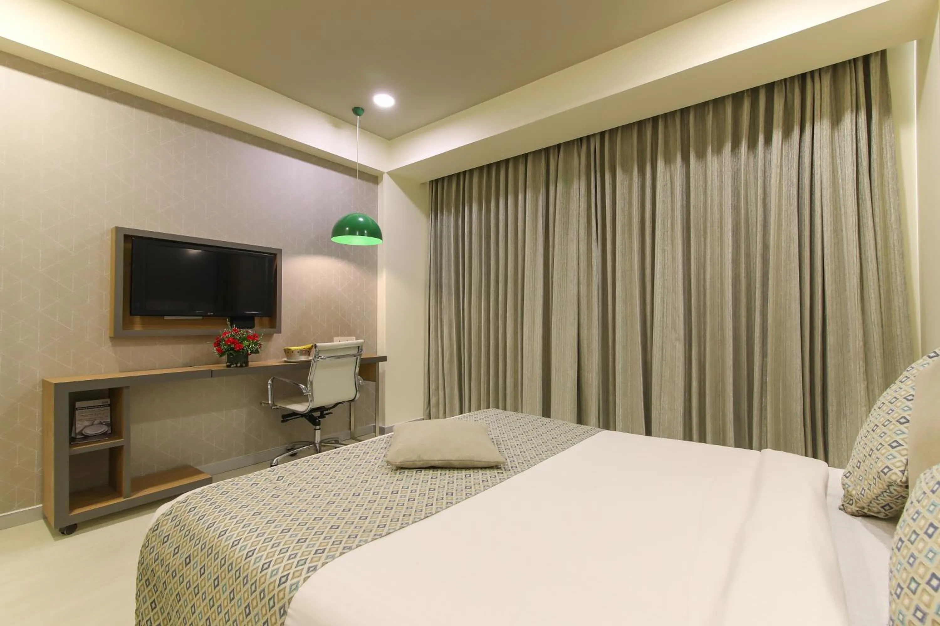 Standard King Room - single occupancy in ICON SELECT by Bhagini