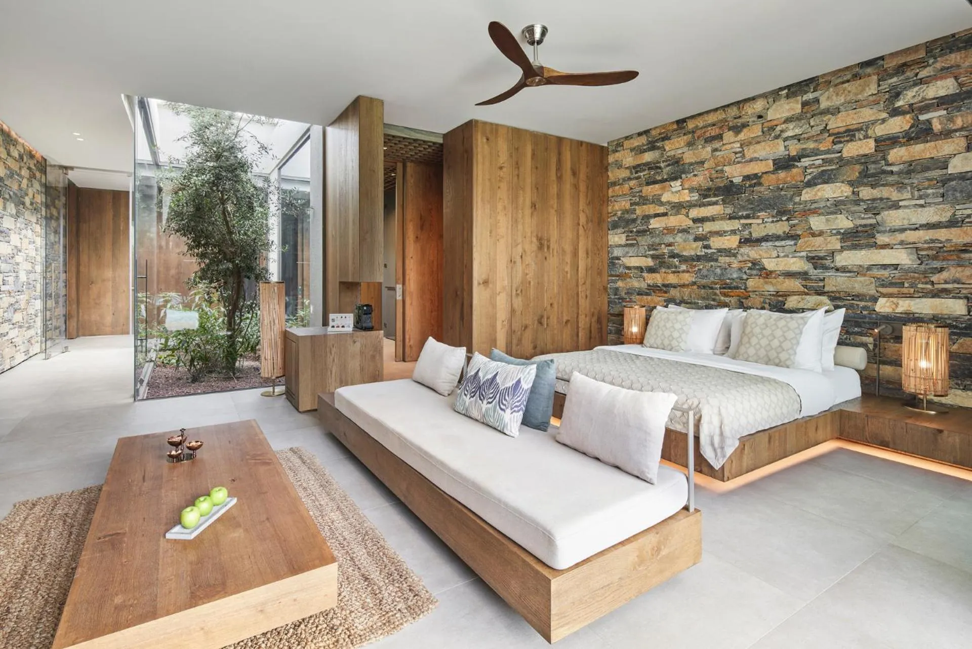 Lagoon Family Swim-up in Voyage Torba Hotel