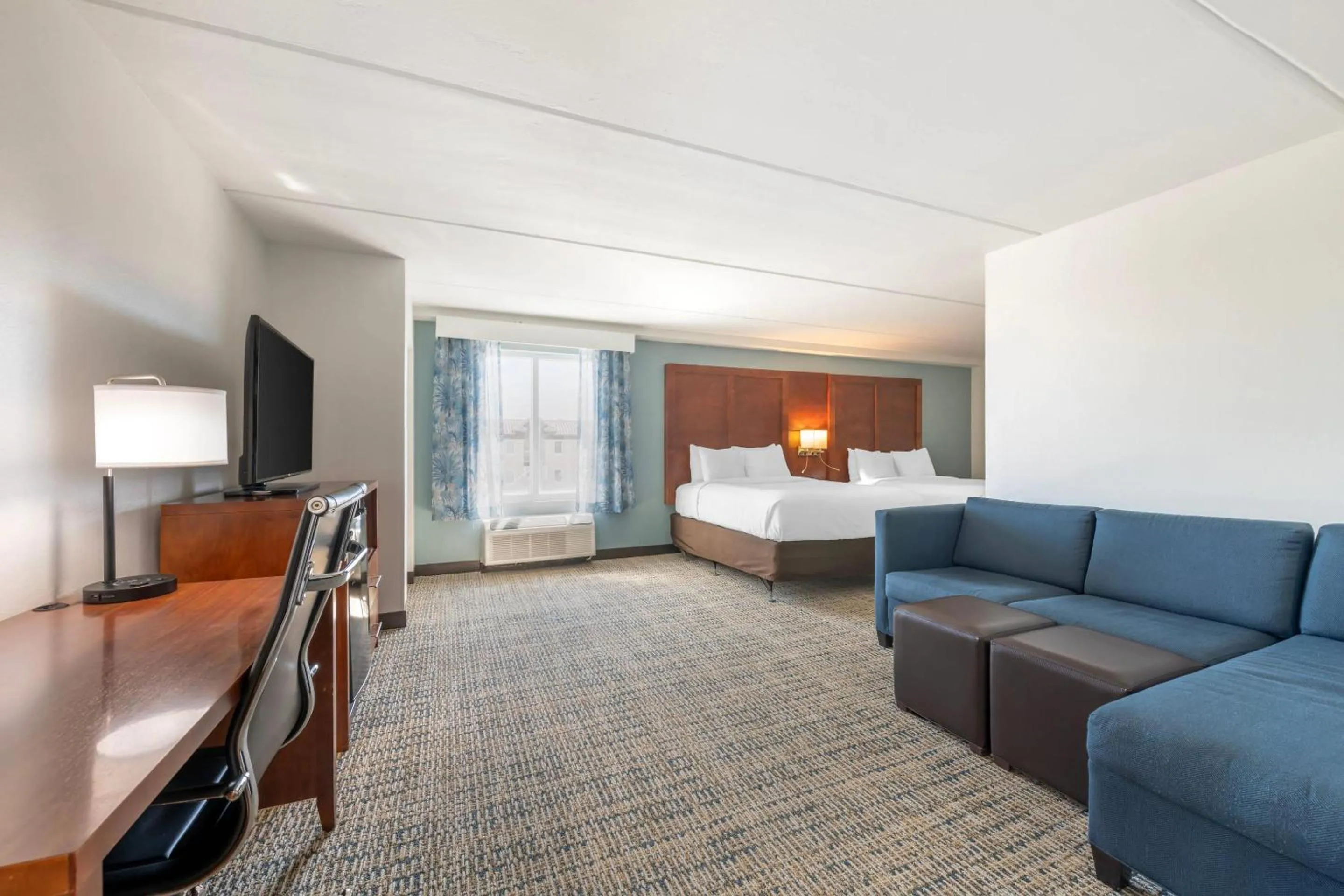 Queen Suite with Two Queen Beds and Accessible Tub - Accessible/Non-Smoking in Surf and Sand Fernandina Beach at Amelia Island, an Ascend Collection Hotel