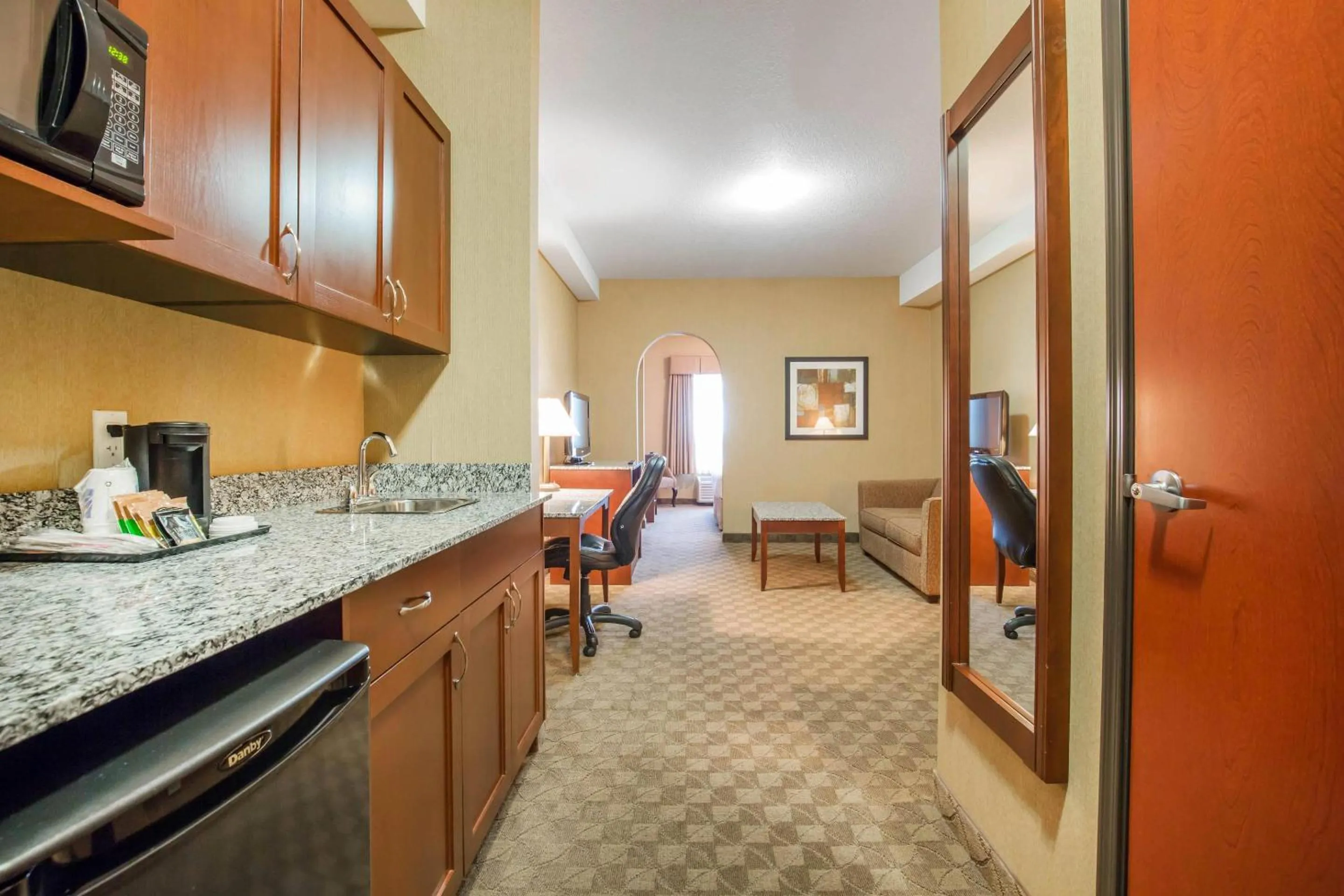 Executive King Suite in Comfort Inn & Suites