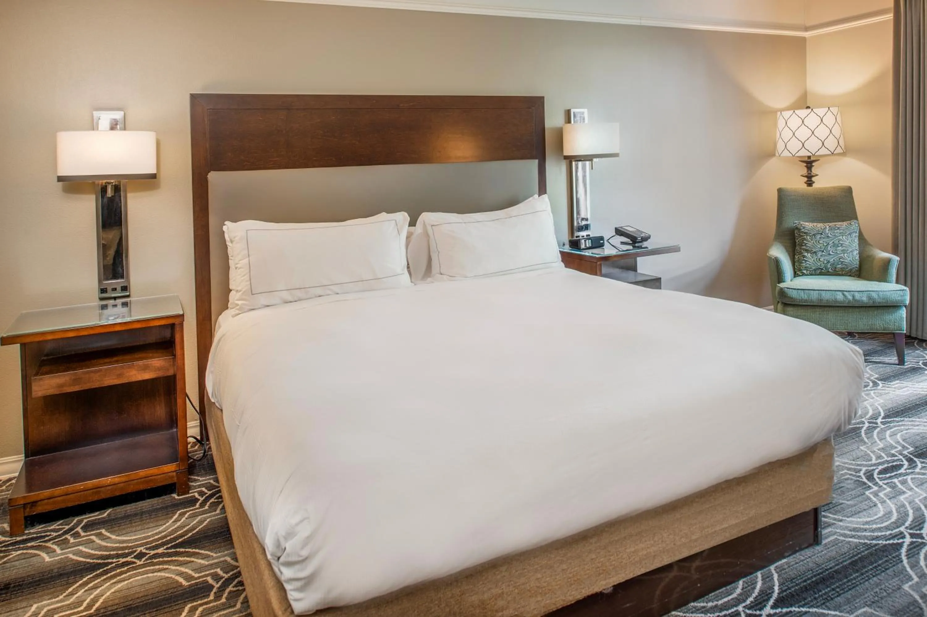 Deluxe King Room - single occupancy in St. Louis Union Station Hotel, Curio Collection by Hilton