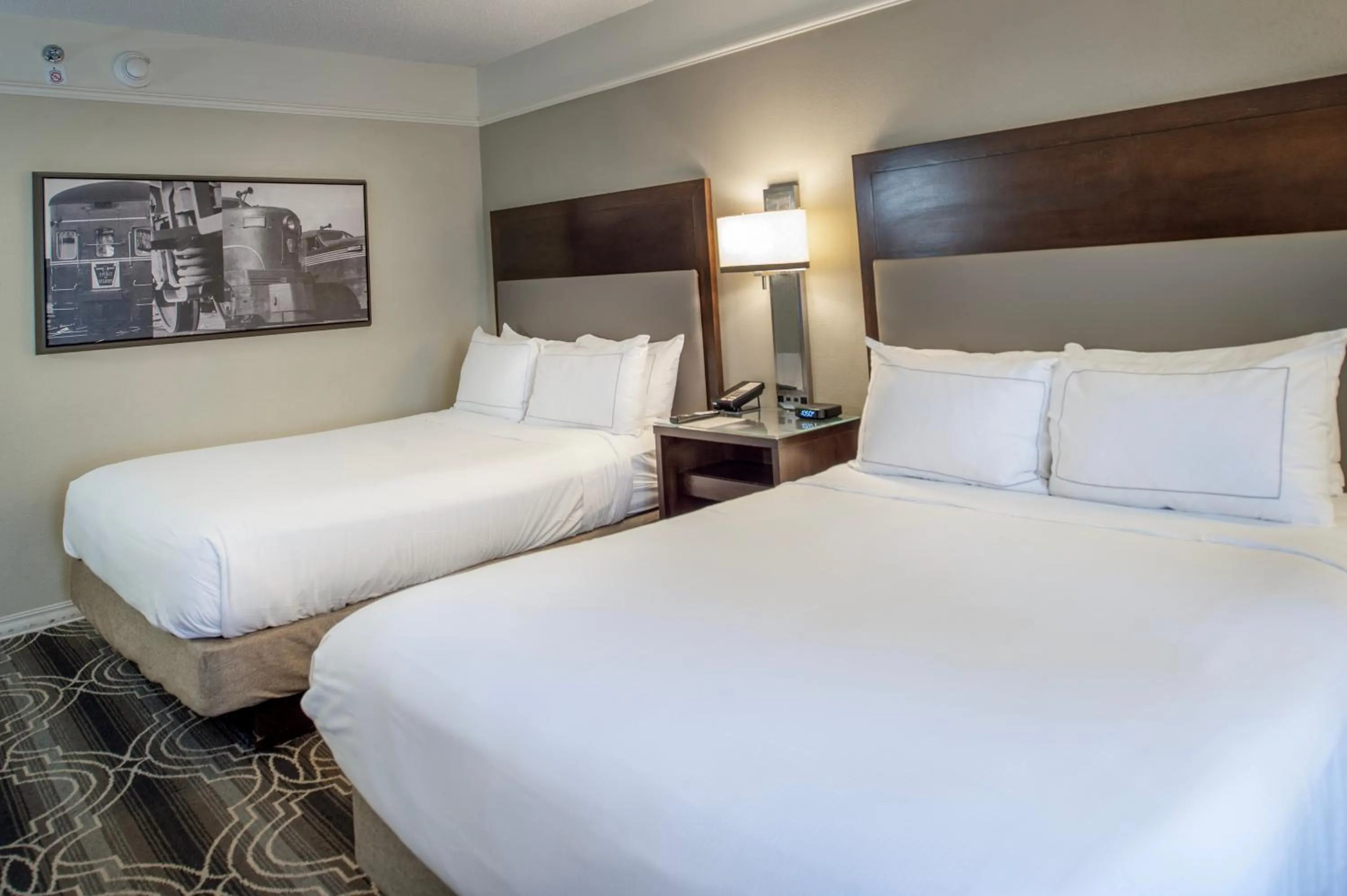 Deluxe Queen Room with Two Queen Beds in St. Louis Union Station Hotel, Curio Collection by Hilton