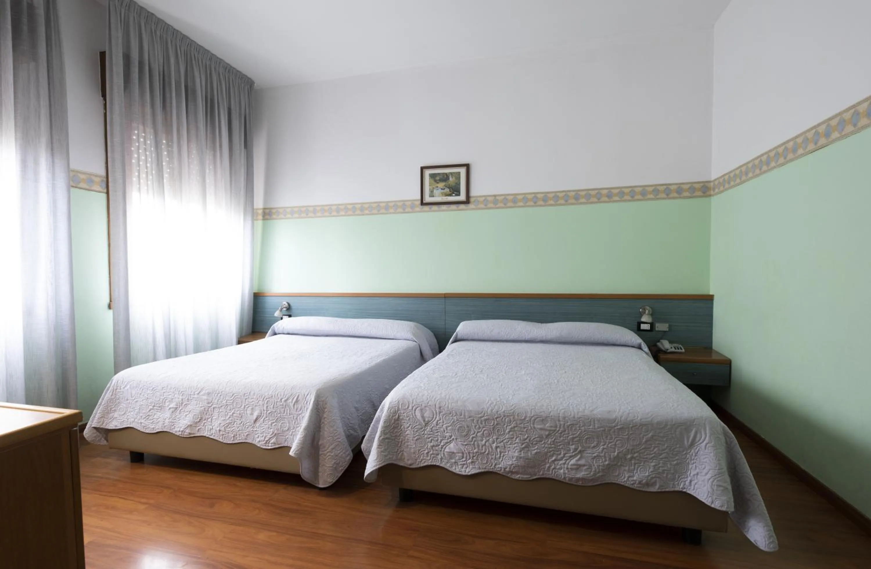 Family Room With 2 Queen-Size Beds in Hotel Vienna