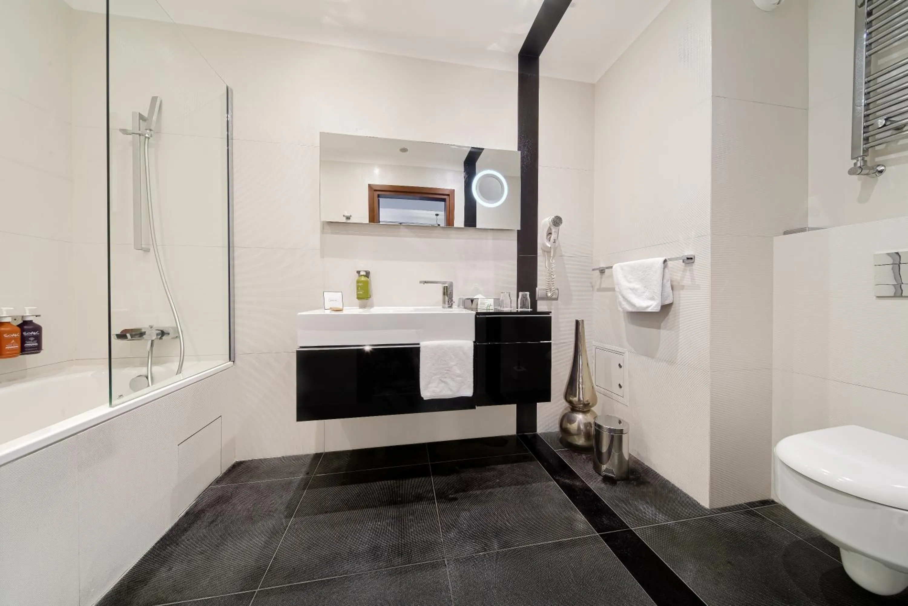 Junior Suite in Qubus Hotel Bydgoszcz