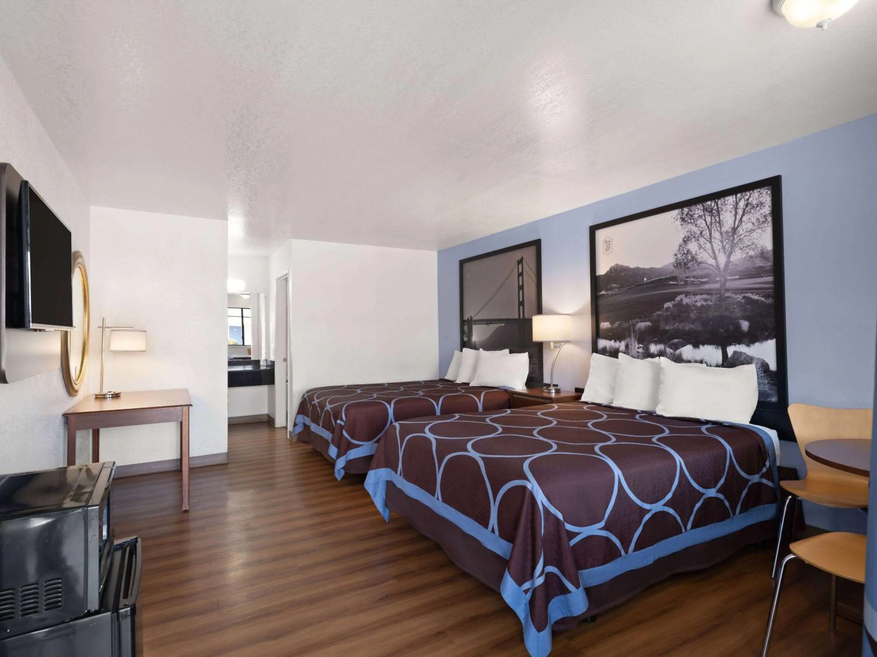 Queen Room with Two Queen Beds - Non-Smoking in Super 8 by Wyndham Dunnigan