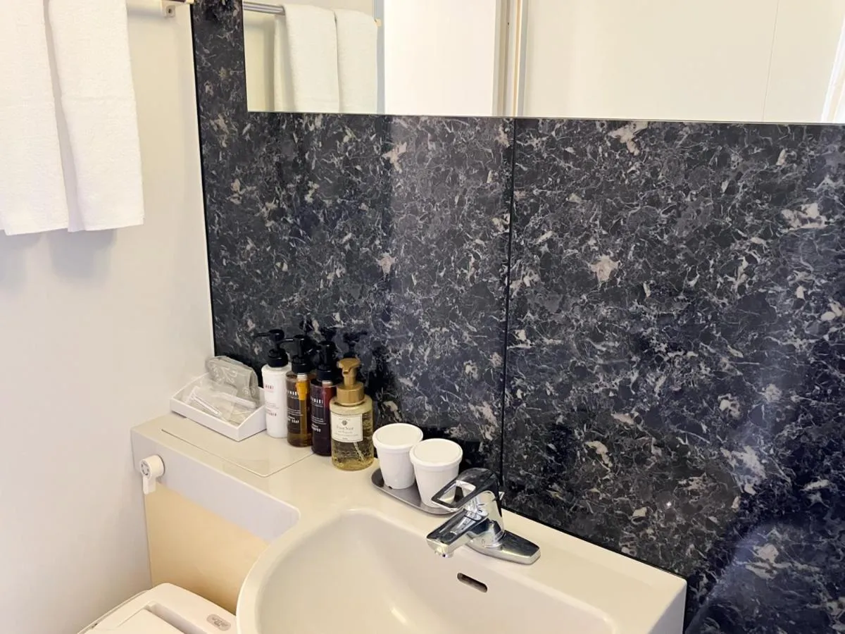 Twin Room - single occupancy - Smoking in HOTEL LiVEMAX BUDGET Hiratsuka Ekimae