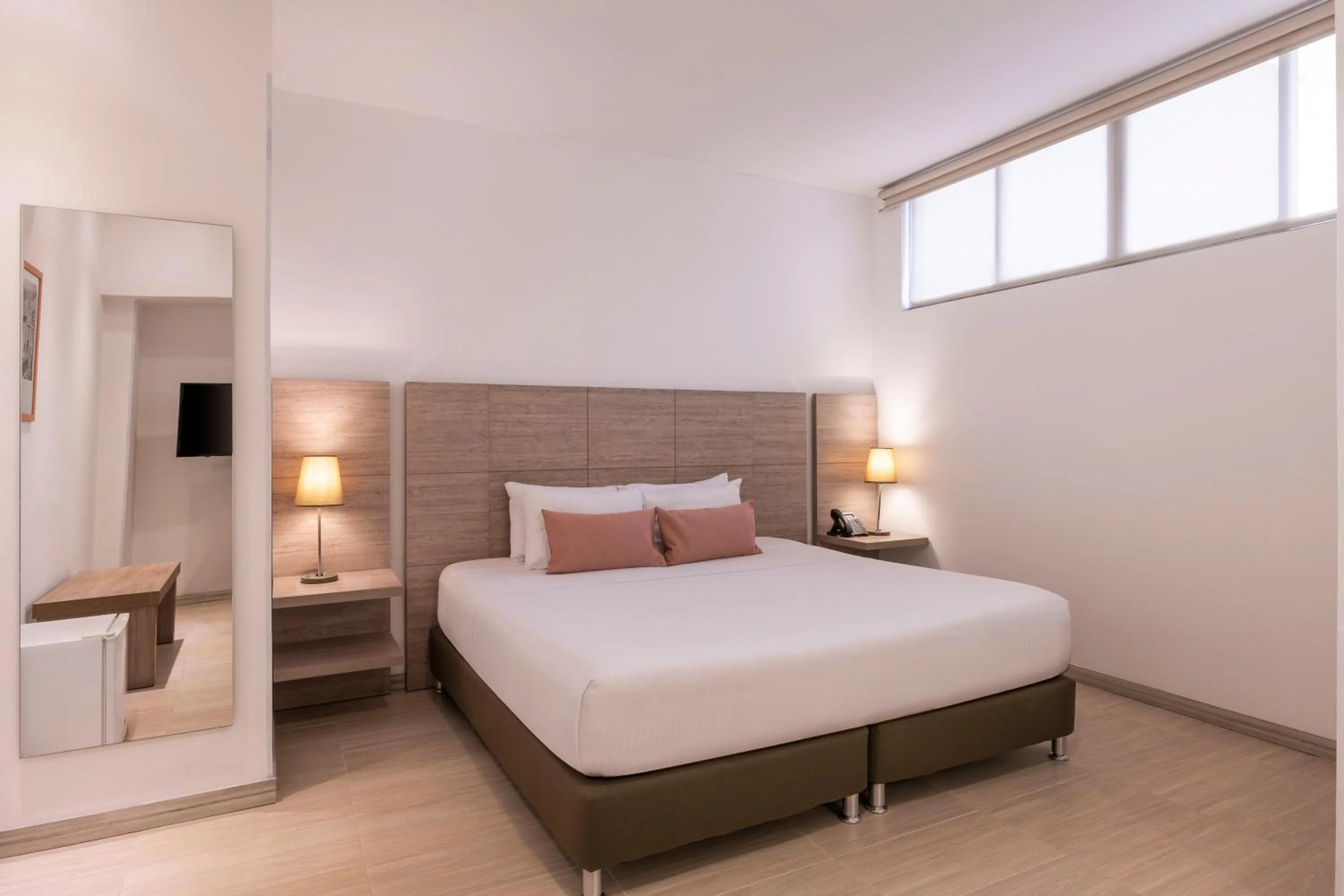 Superior Queen Room - single occupancy in Hotel MS Pacifico Chipichape