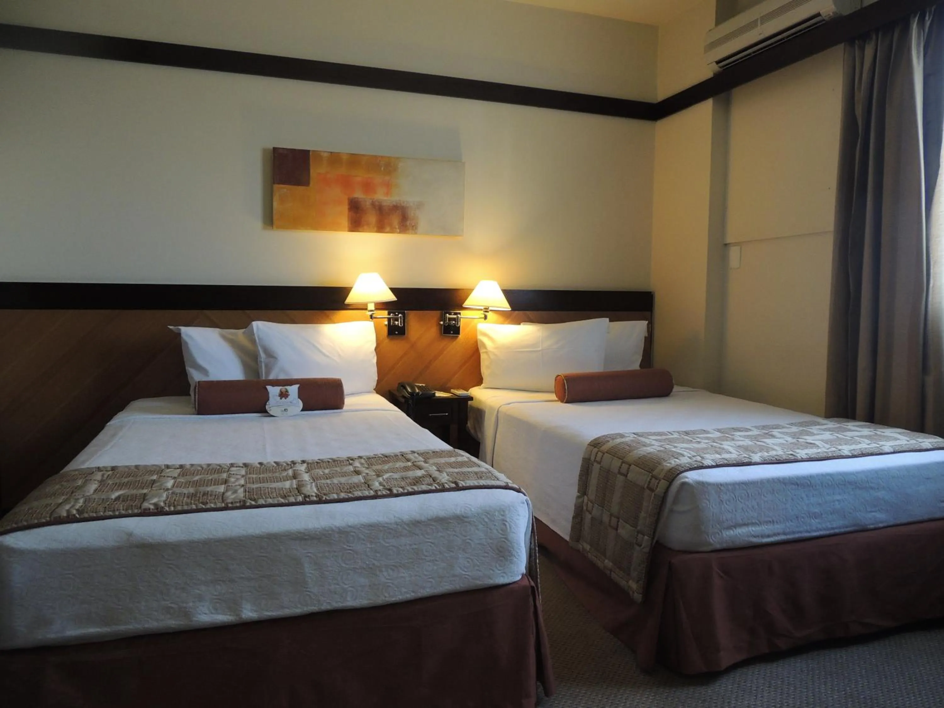 Superior Twin Room - single occupancy in Quality Suites Alphaville