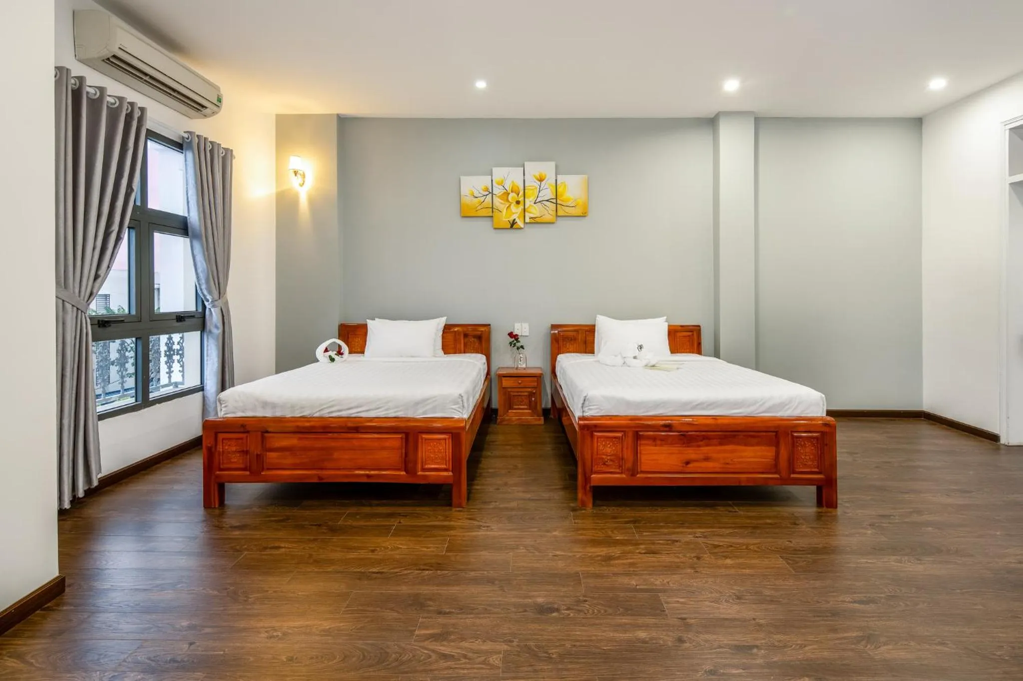 Deluxe Double or Twin Room with City View in Bamboo Hotel