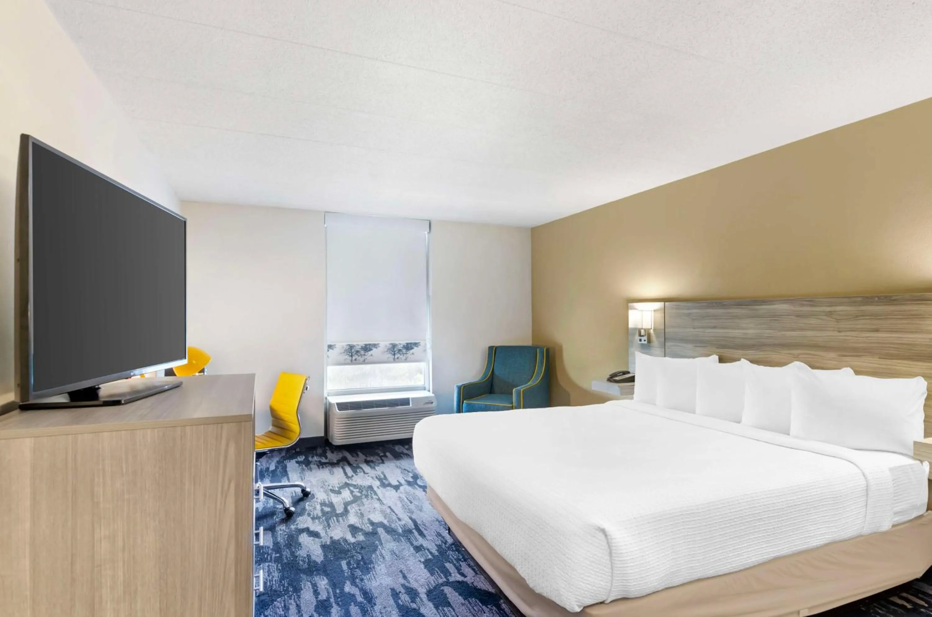 King Room in Best Western Plus Beckley Inn