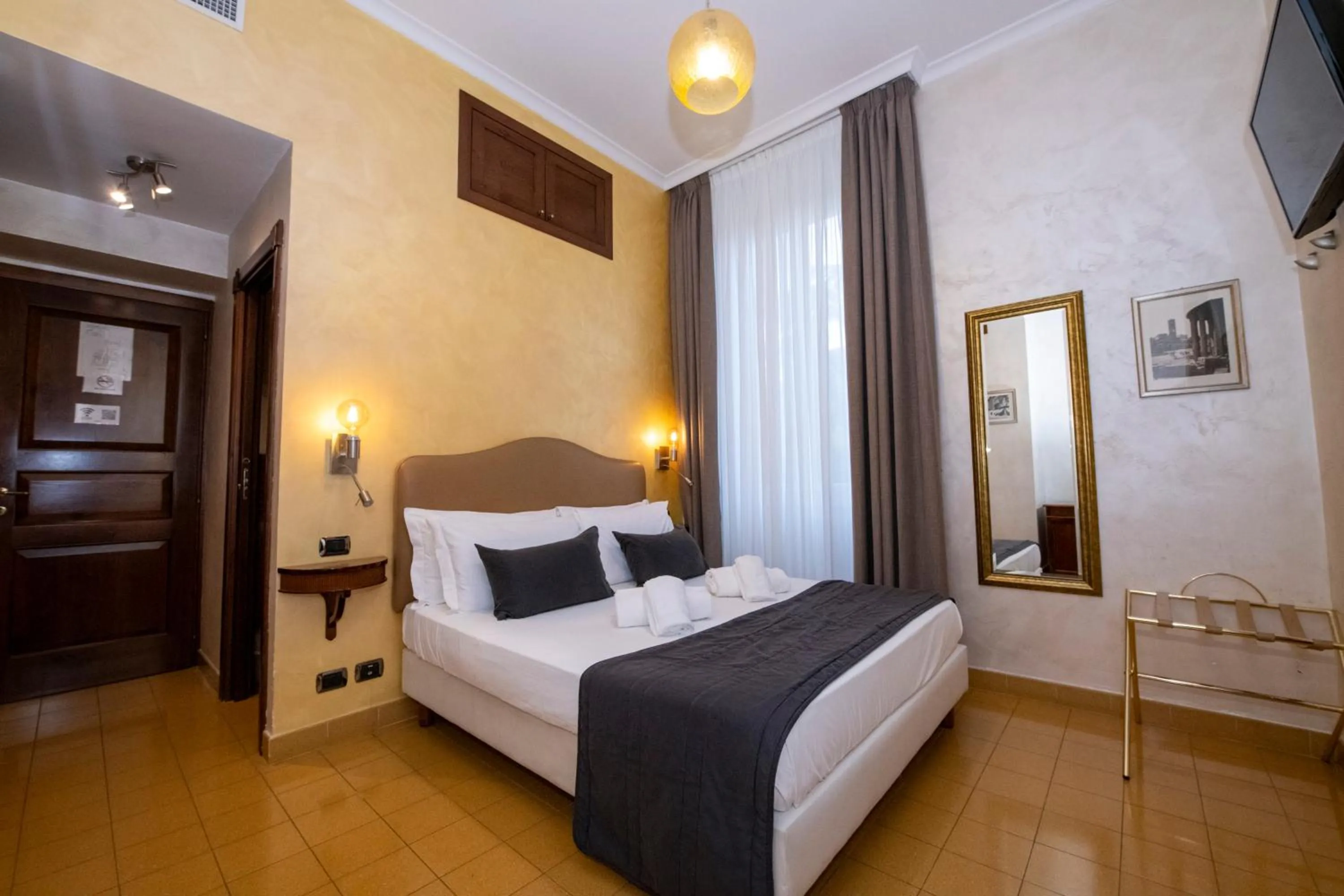 Deluxe Queen Room in Aelius