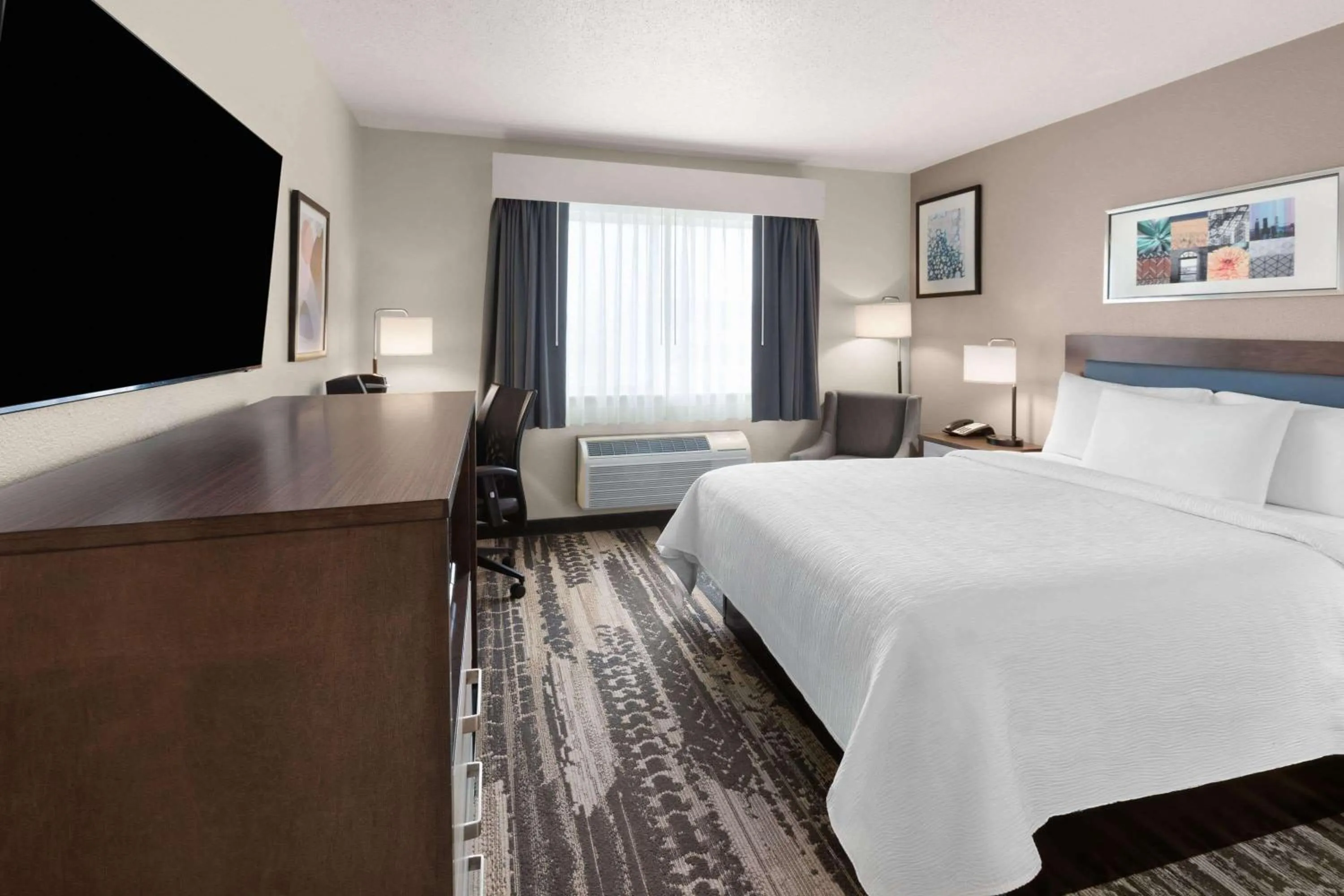 Queen Room - Non-Smoking in Wingate by Wyndham Marion