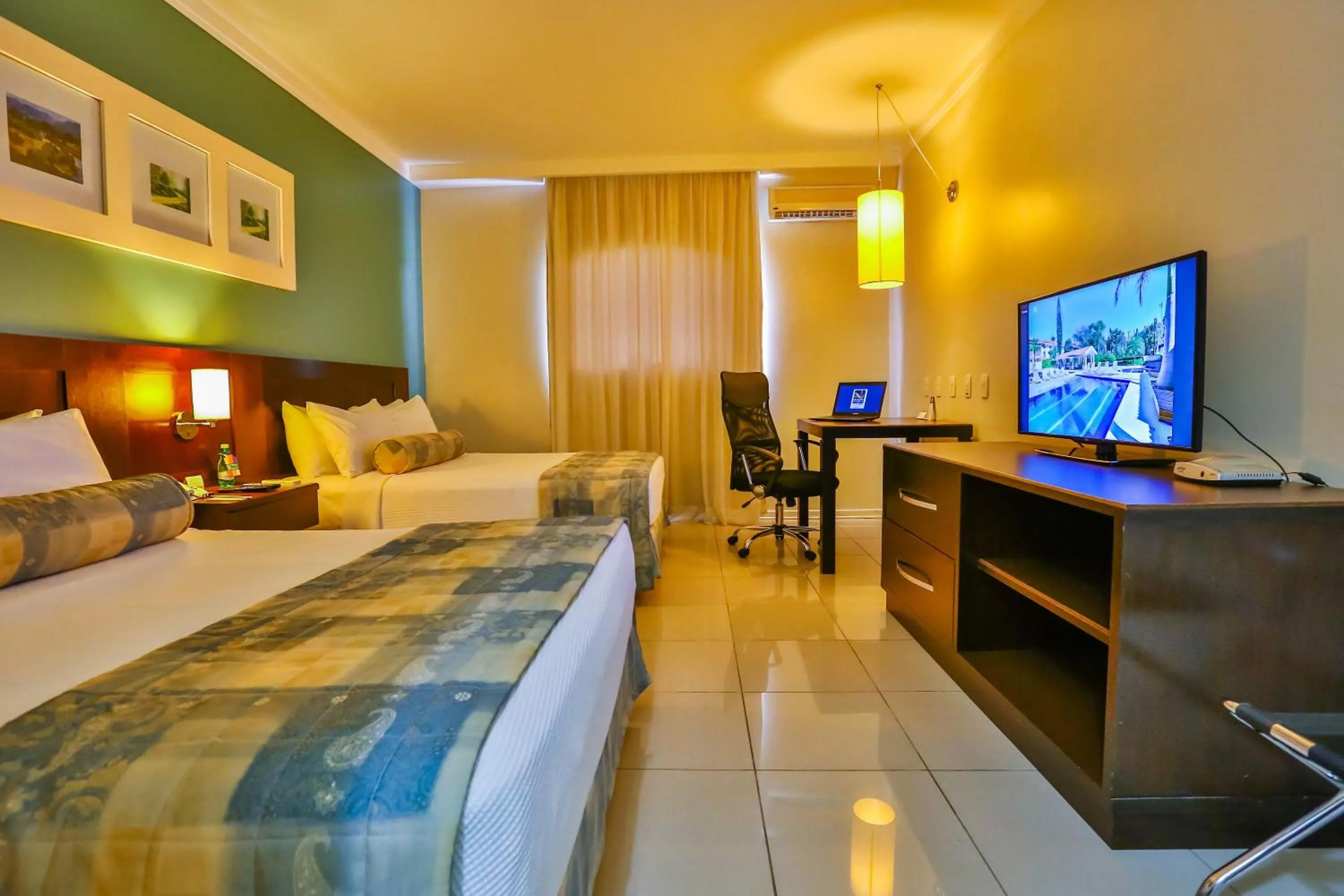 Deluxe Twin Room - single occupancy in Sun Valley Marília by Atlantica
