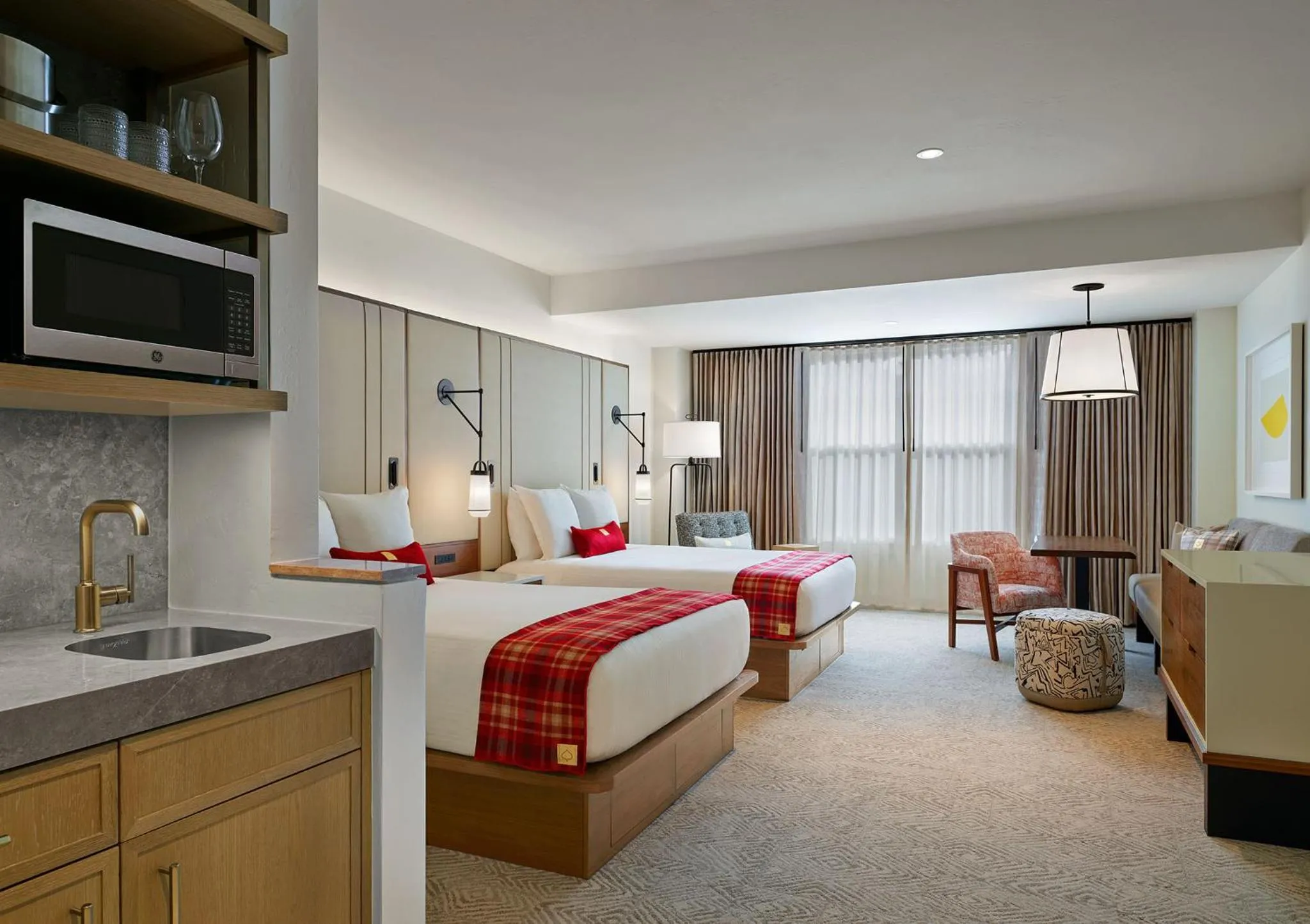 Deluxe Queen Room with Two Queen Beds in Limelight Hotel Aspen