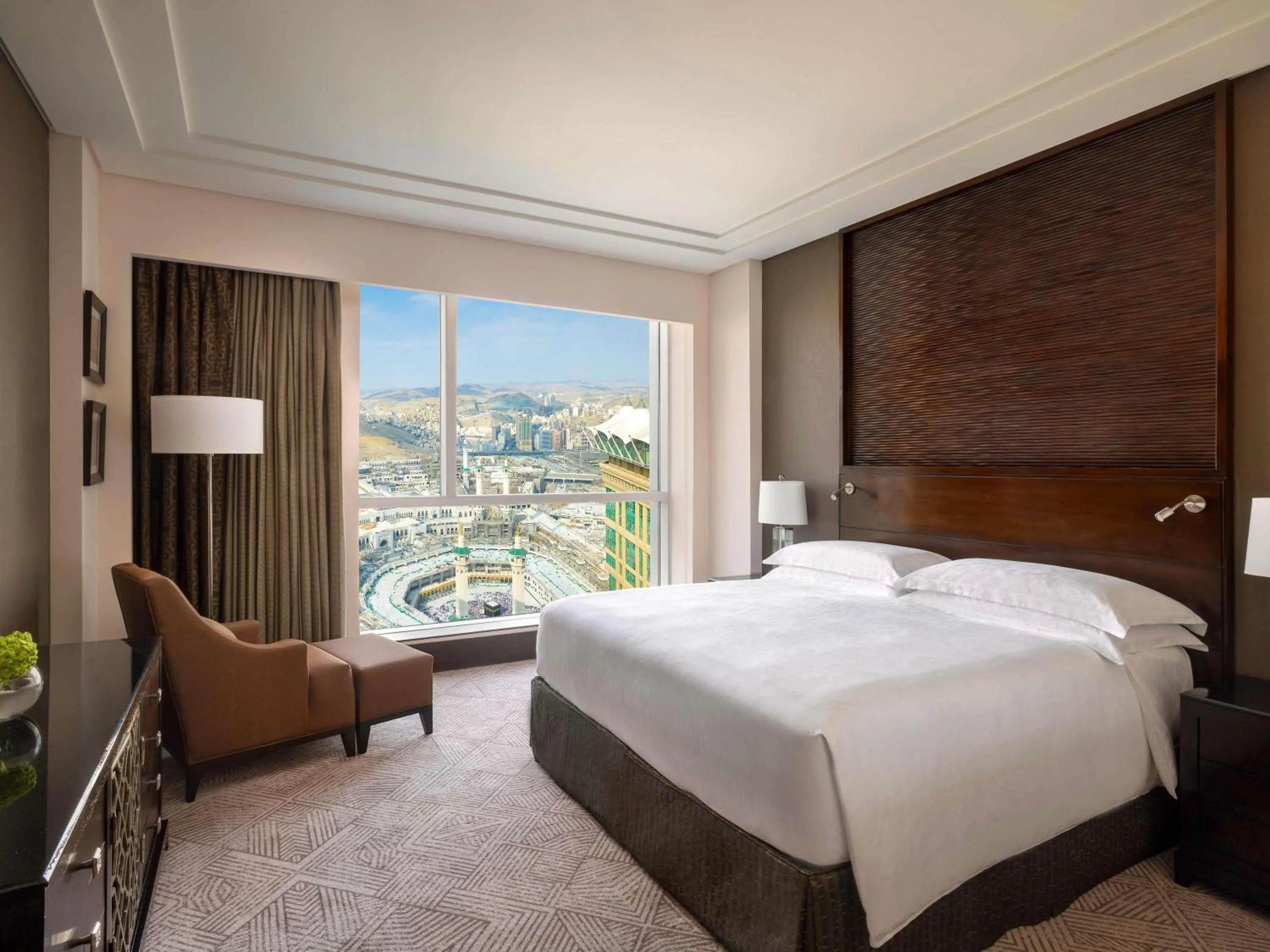 Fairmont Gold Two-Bedroom Suite Kaaba in Makkah Clock Royal Tower, A Fairmont Hotel