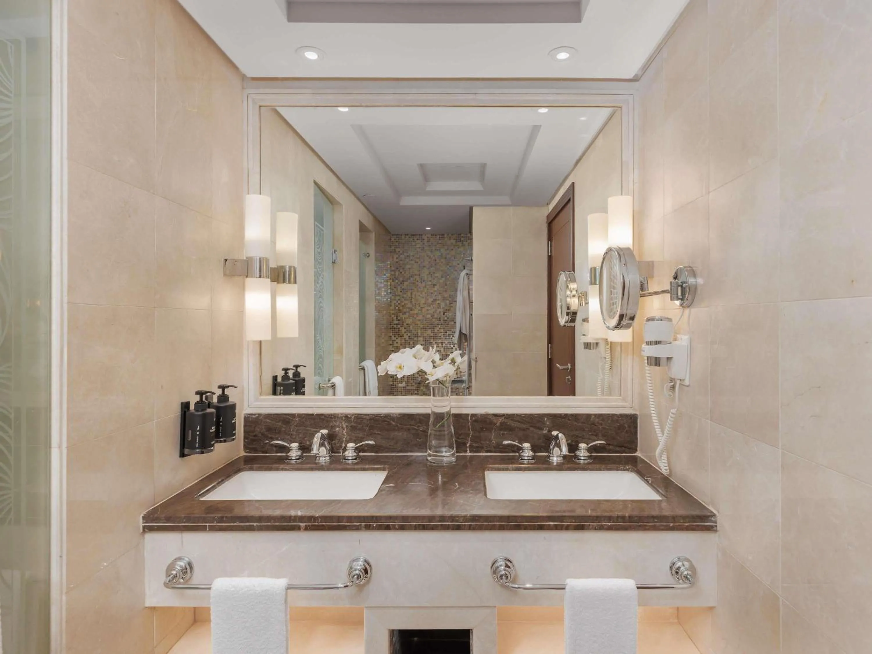  Signature One Bedroom Suite Partial Kaaba View in Raffles Makkah Palace