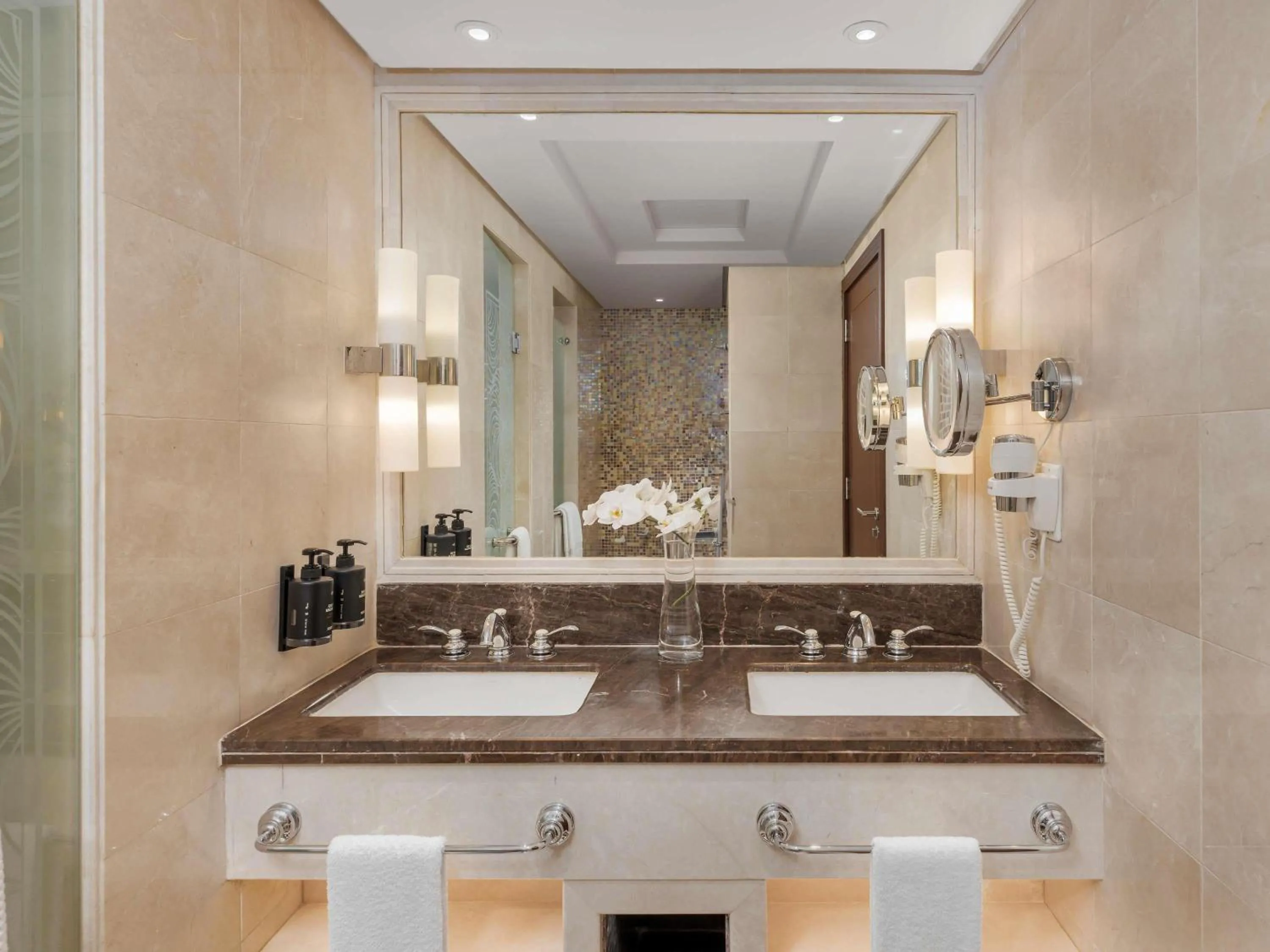 Signature One Bedroom Suite with City view in Raffles Makkah Palace