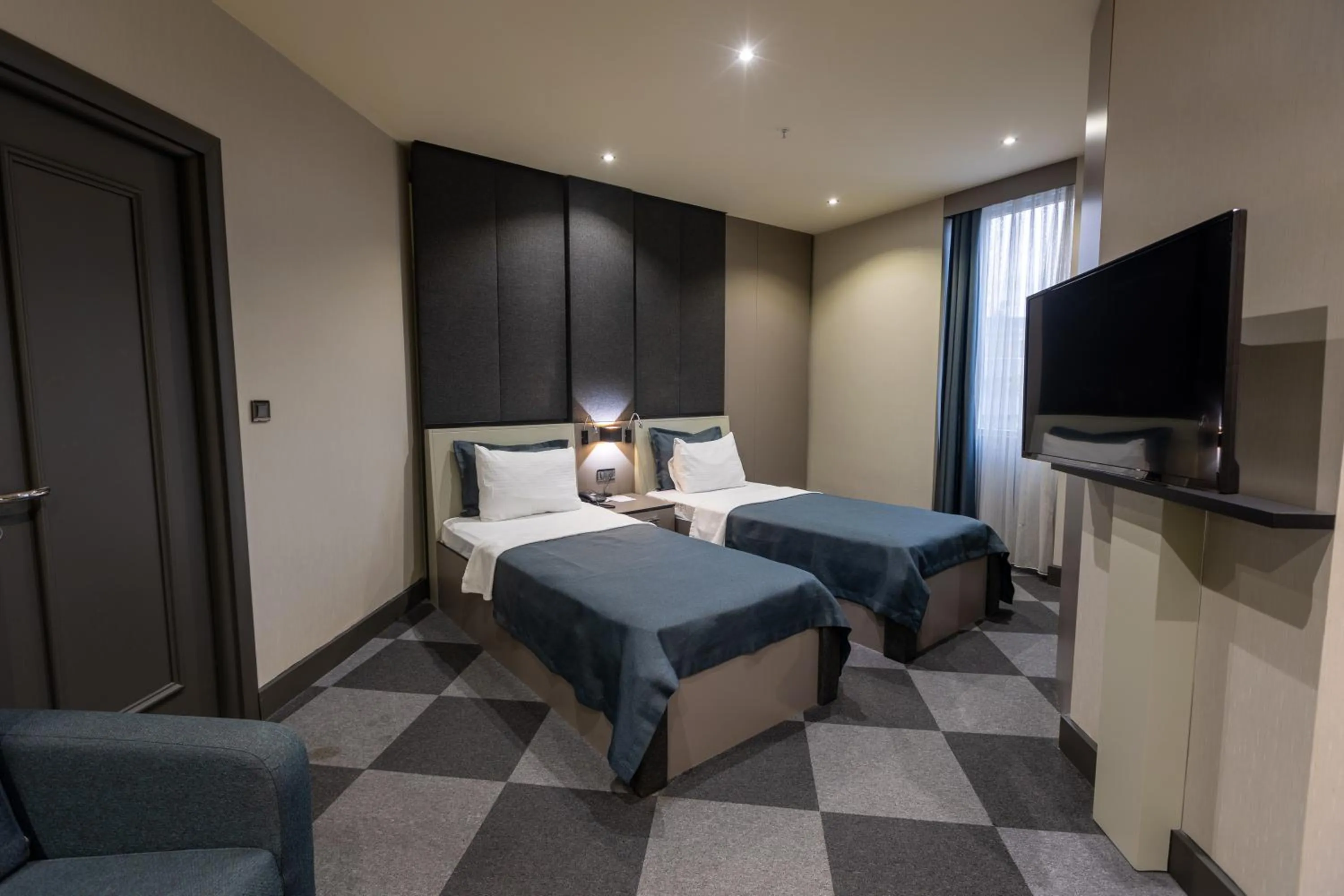 Twin Room - Non-Smoking in Tryp By Wyndham Istanbul Sancaktepe