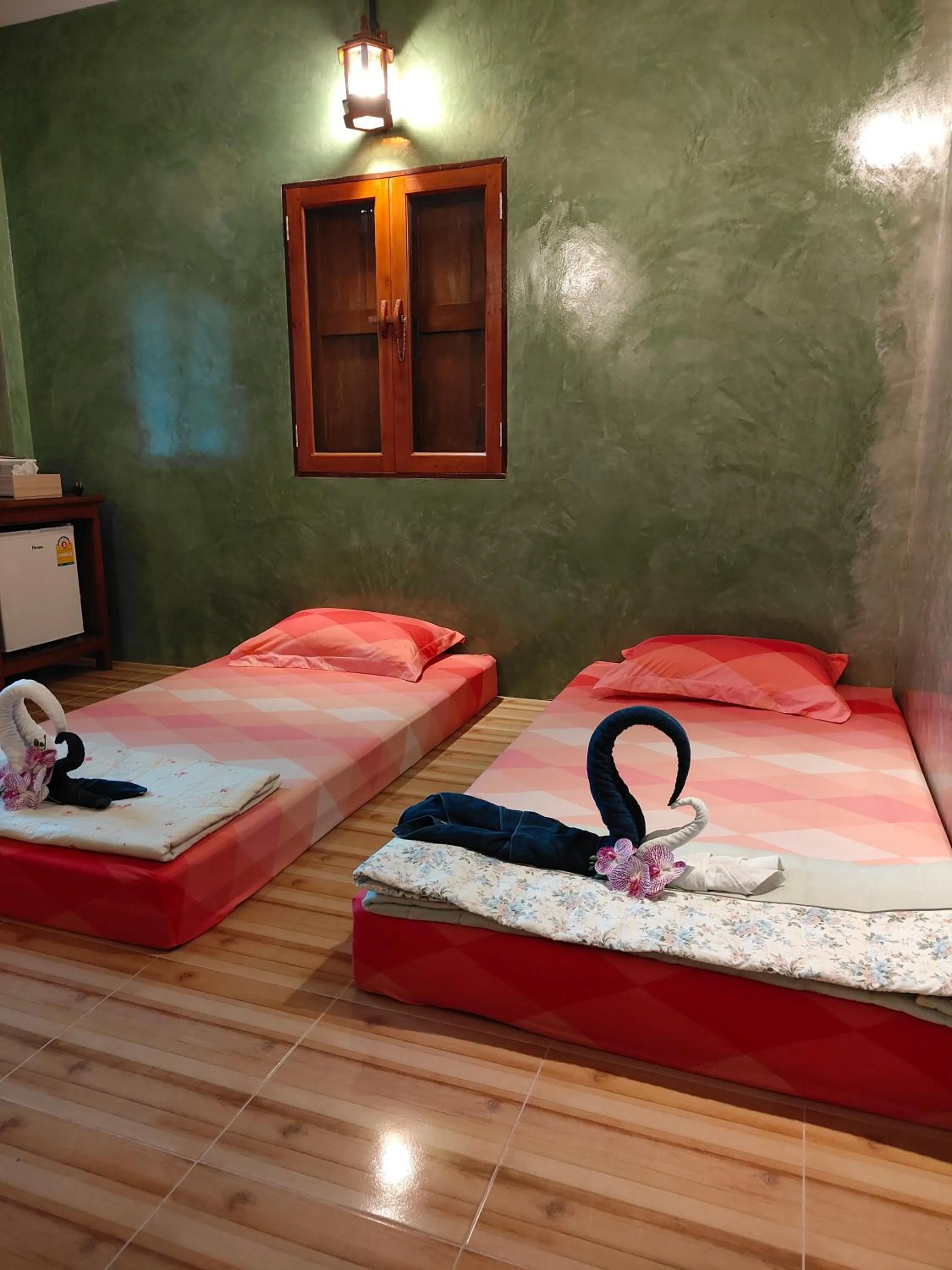 Standard Twin Room with Shared Bathroom in Smilingface guesthouse