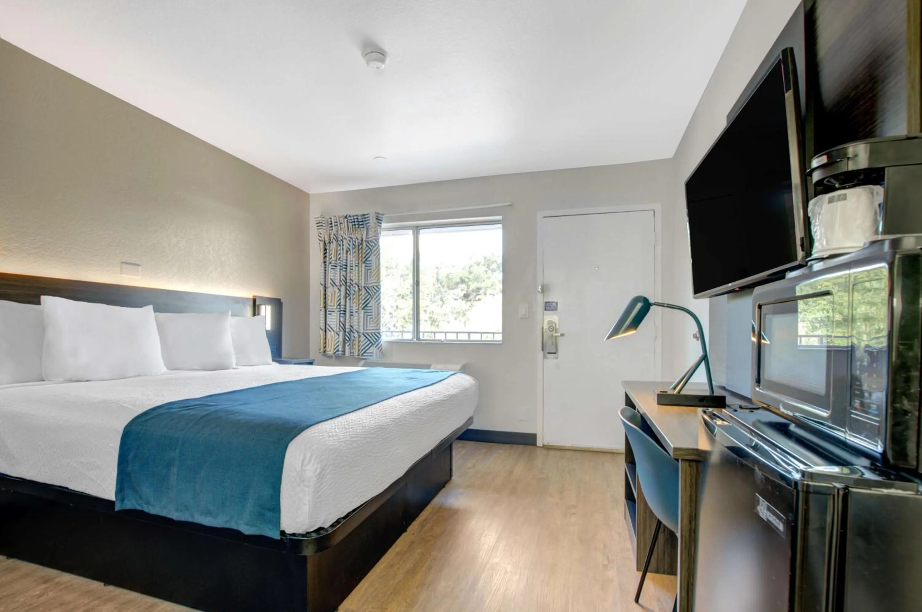 King Room in Motel 6-Venice, FL