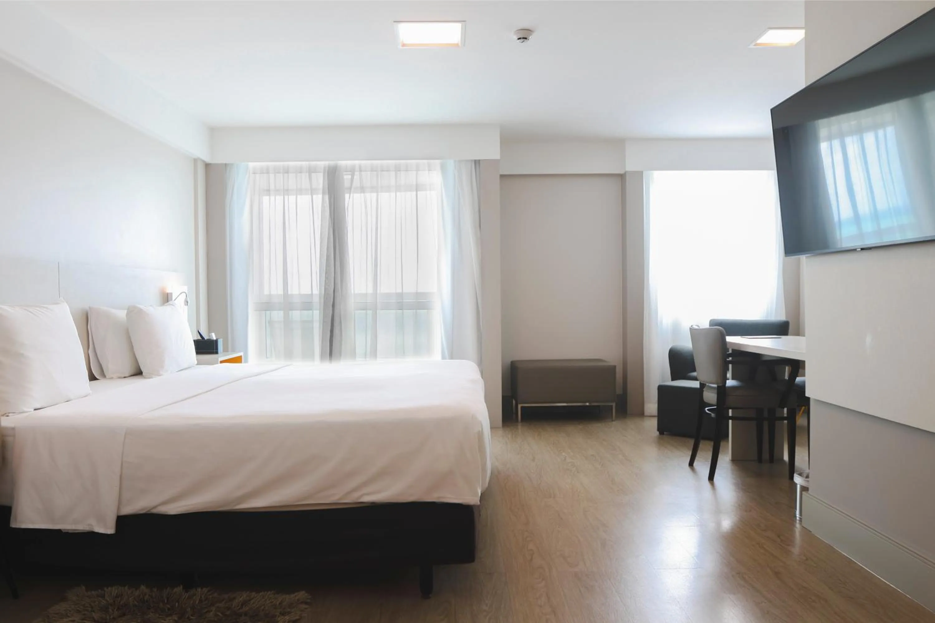 Queen Superior Suite - single occupancy in Radisson Recife