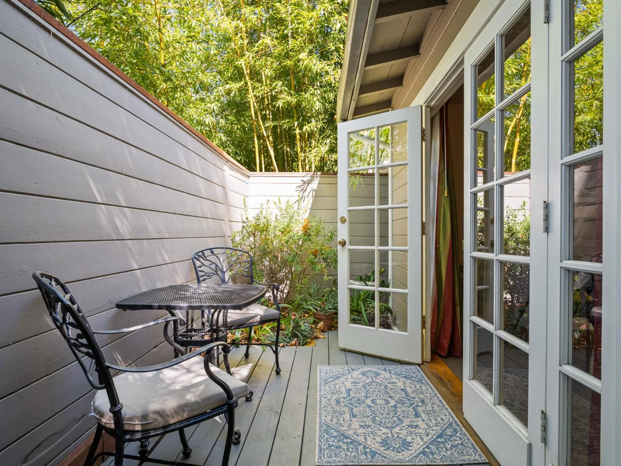 Queen Room with Garden View - single occupancy in The Upham Hotel