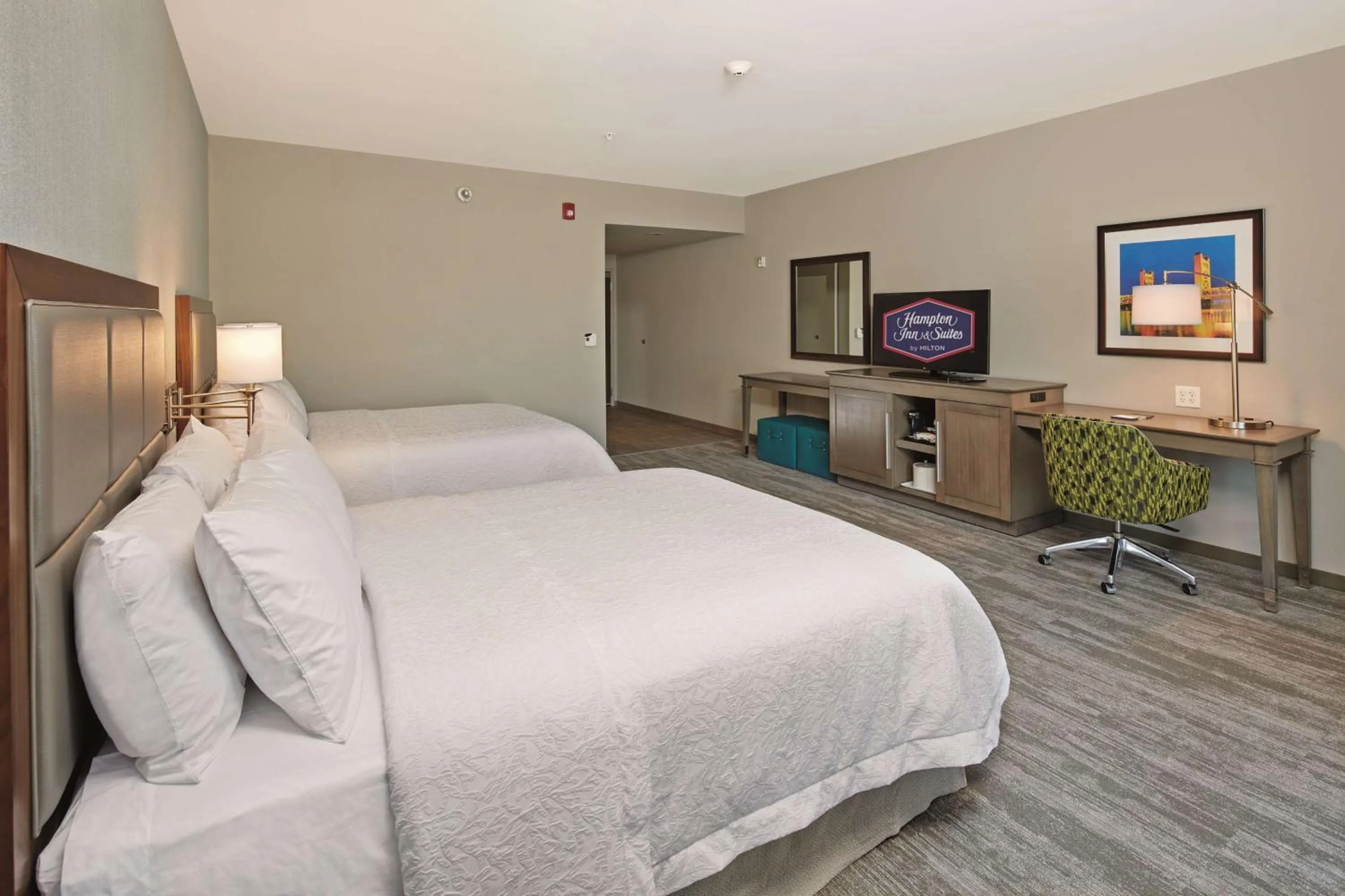 Queen Room with Two Queen Beds - Non-Smoking in Hampton Inn & Suites Sacramento at CSUS