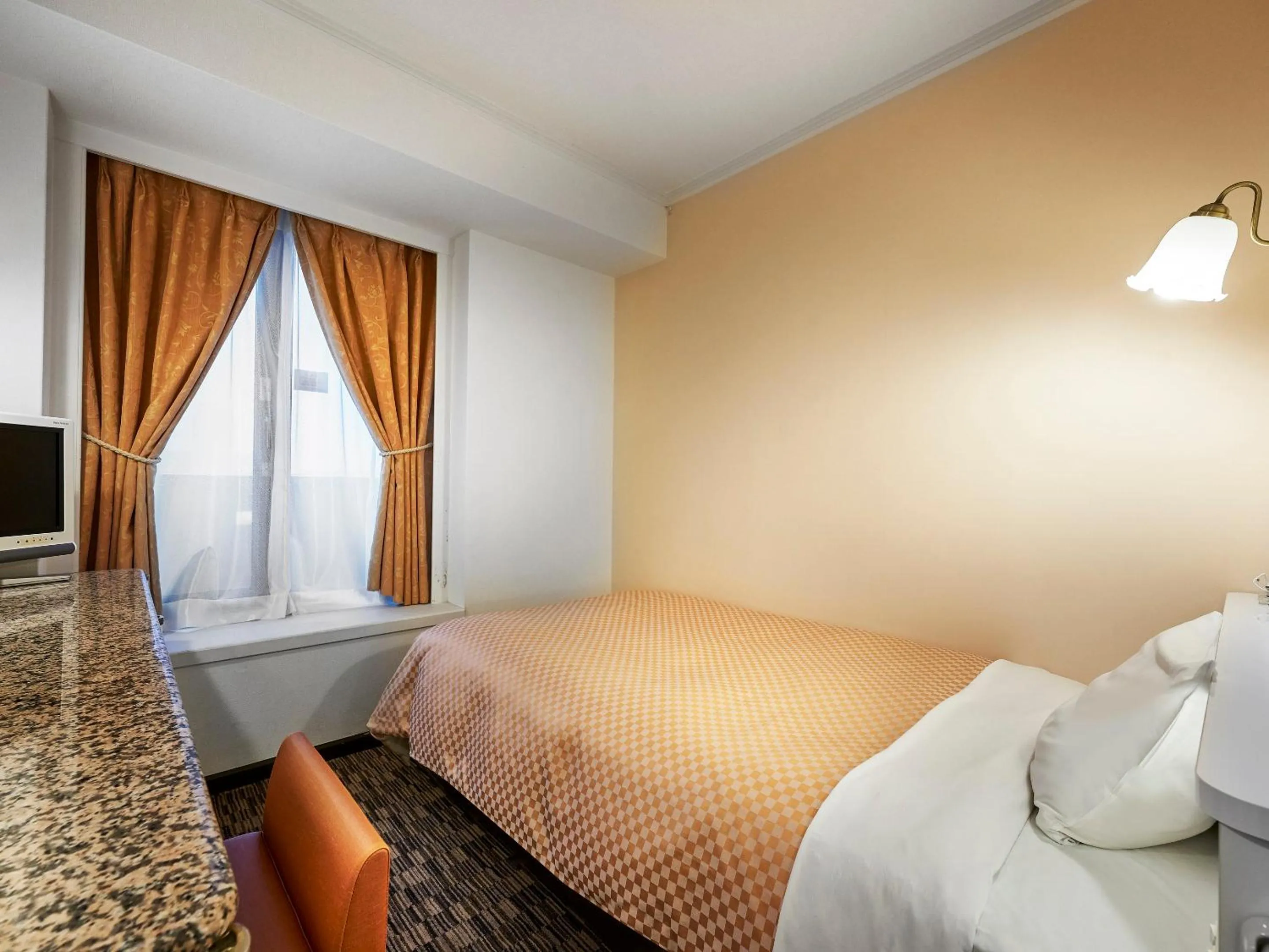 Single Room - Non-Smoking in Kobe Sannomiya Union Hotel