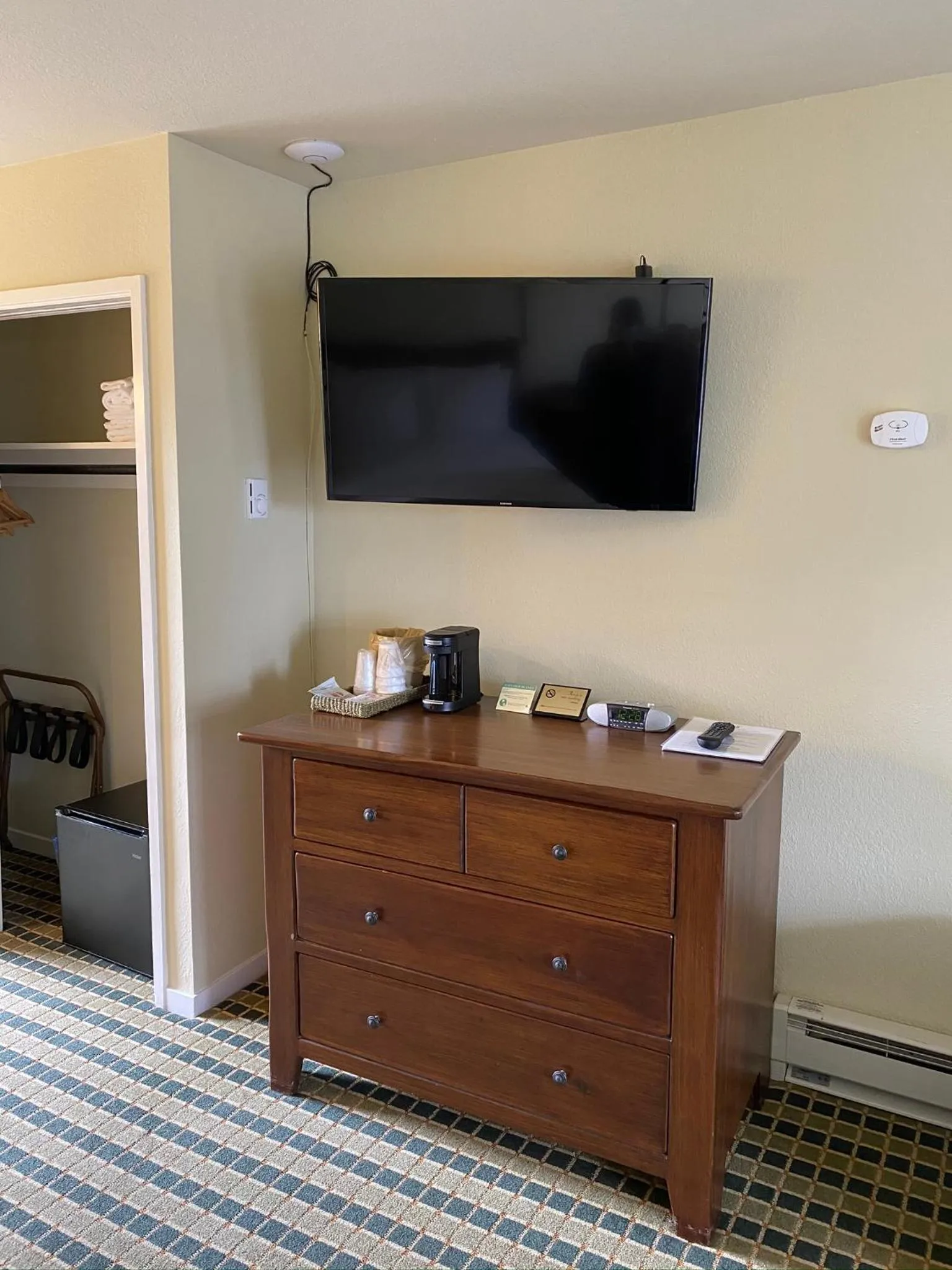 Family Room with Balcony - single occupancy in The Olympia Lodge