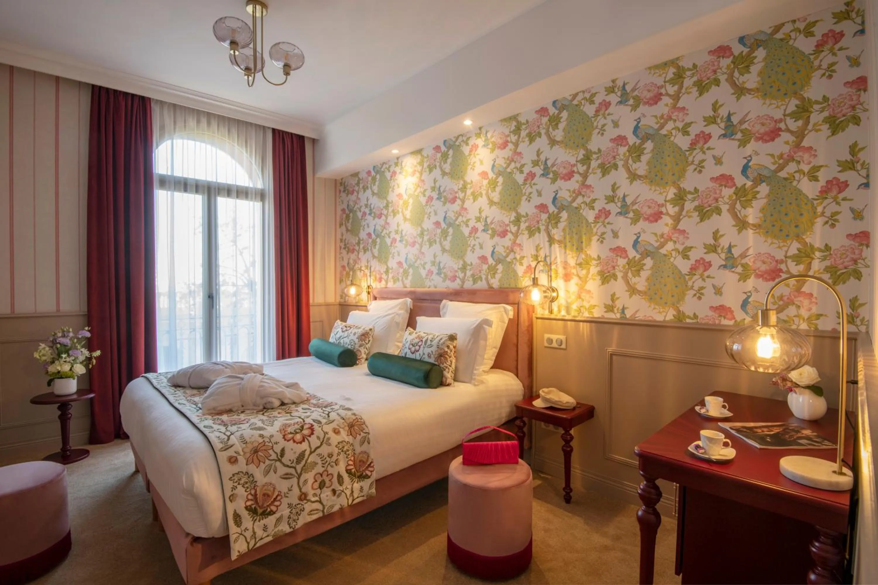 Superior Double Room in Hôtel Petit Palais