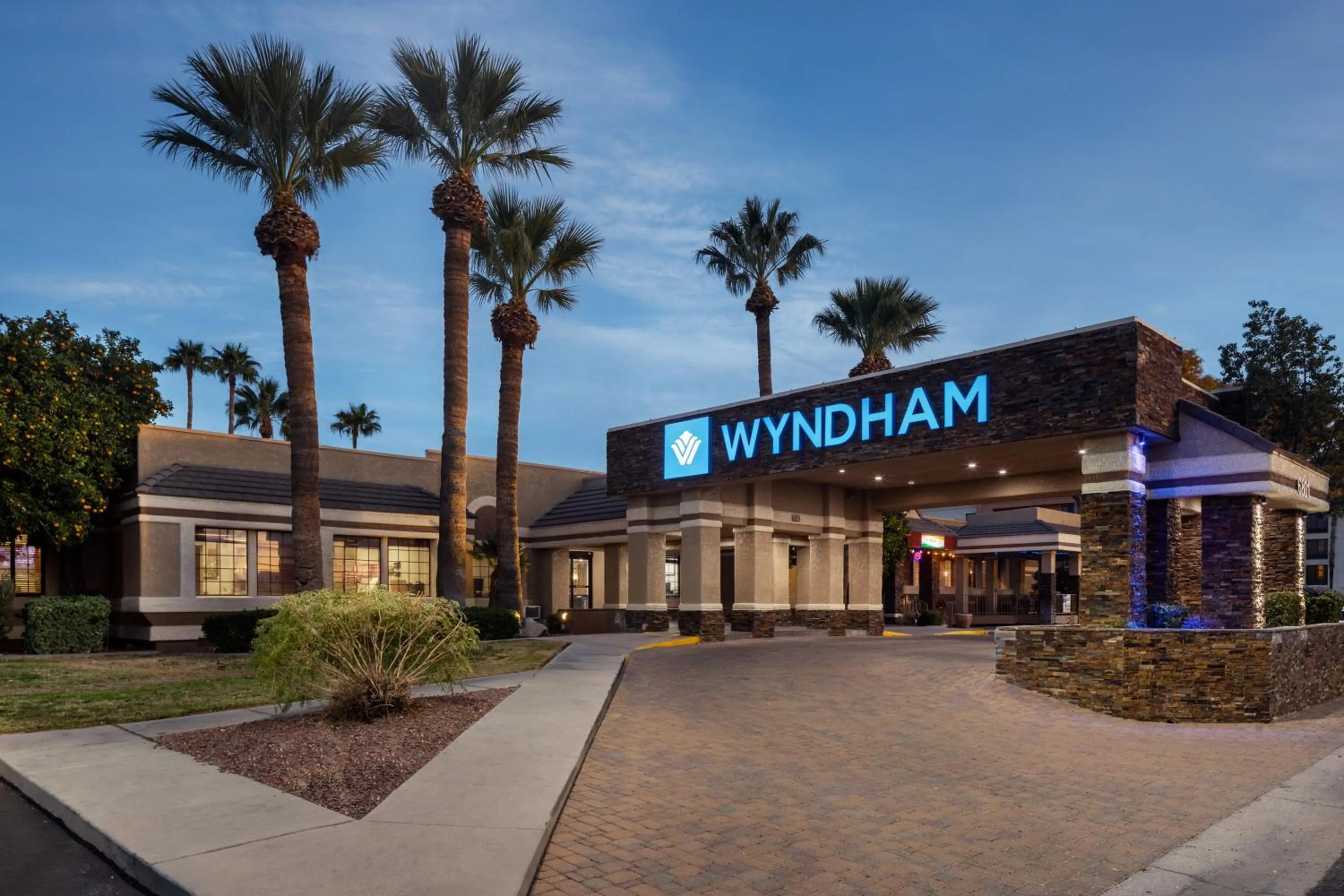 Wyndham Tucson Airport Hotel & Conference Center
