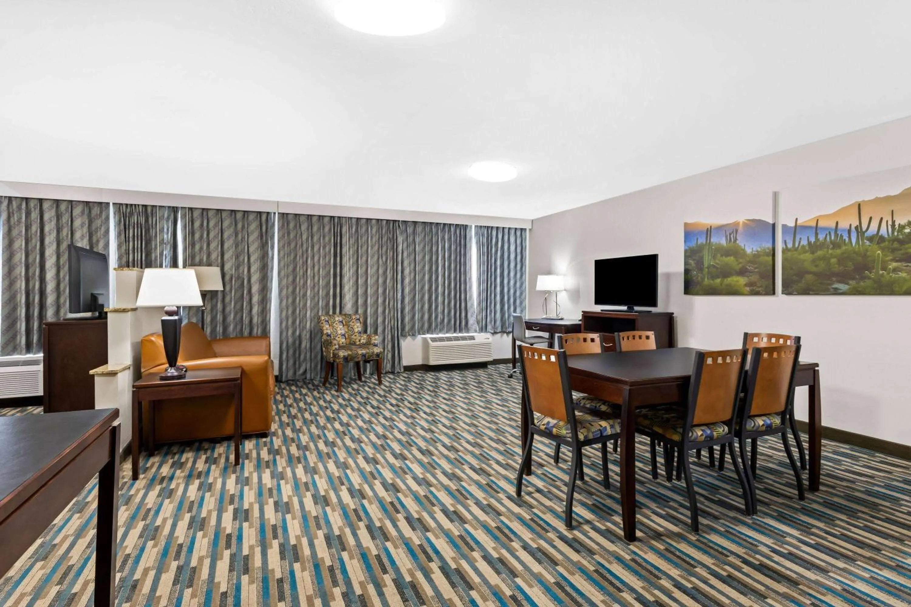 Studio King Suite - Non-Smoking (No Pets Allowed) in Days Inn & Suites by Wyndham Mesa Near Phoenix