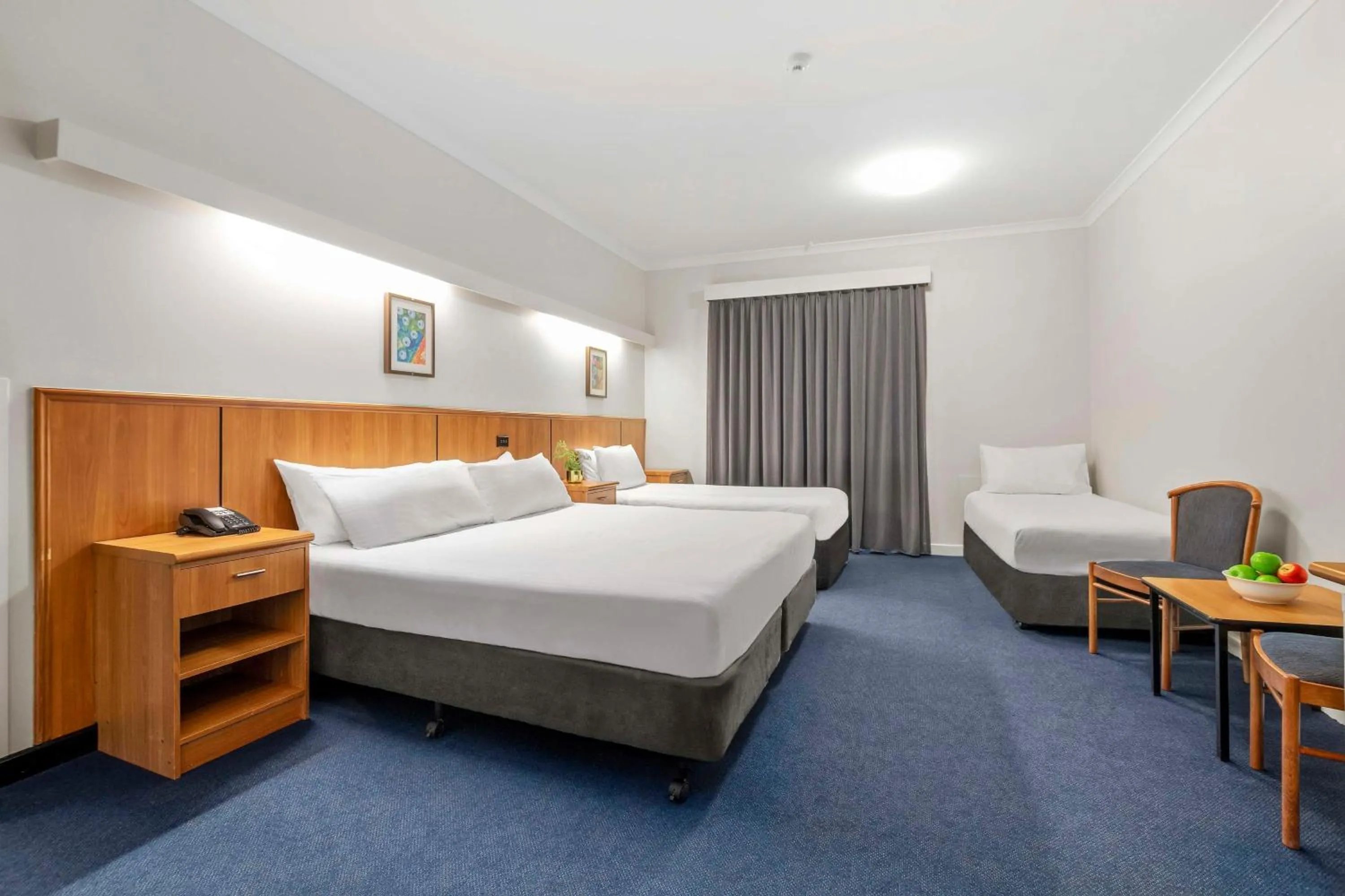 Standard Family Room in Metro Hotel Perth City