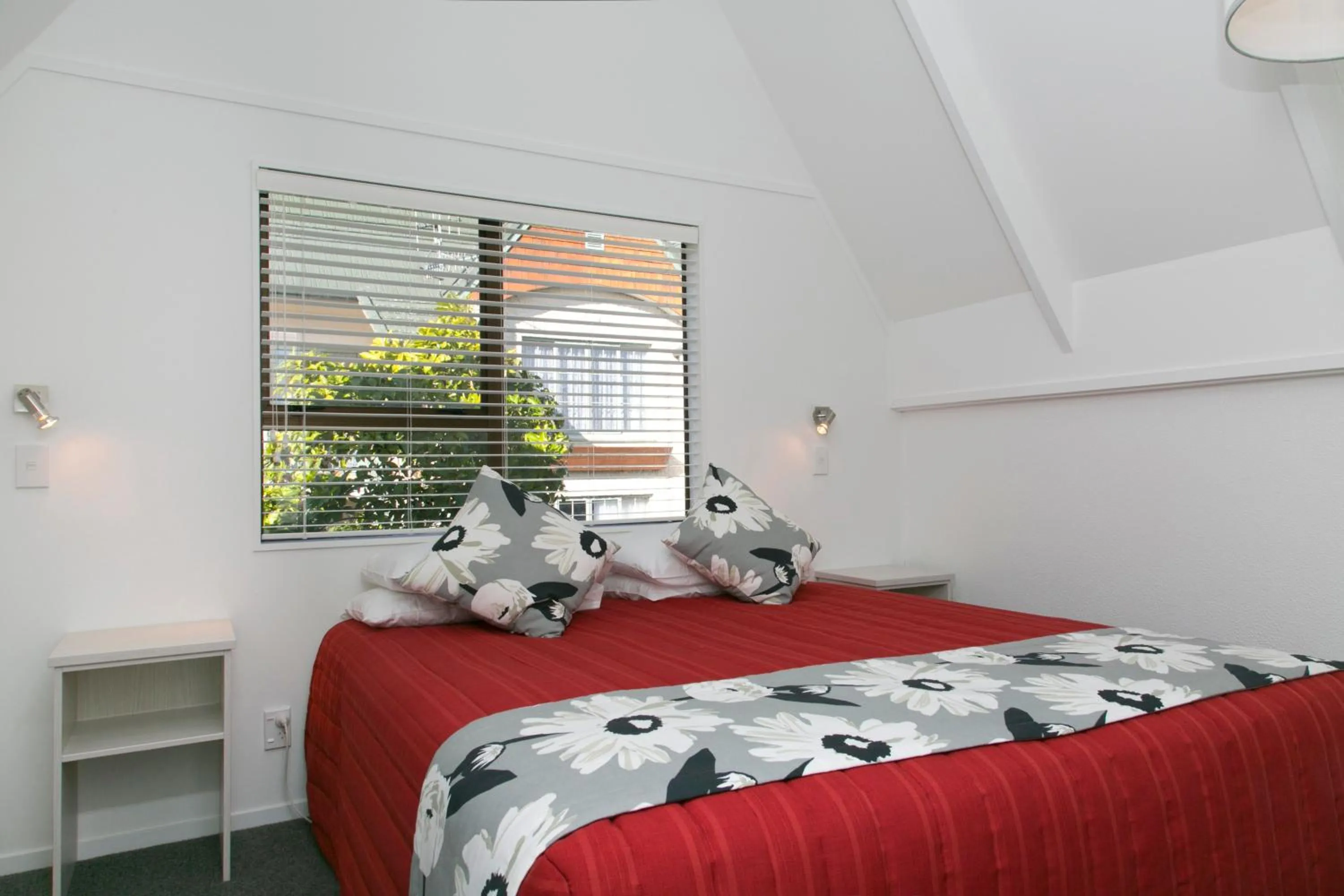 Two-Bedroom Apartment in Gables Lakefront Resort