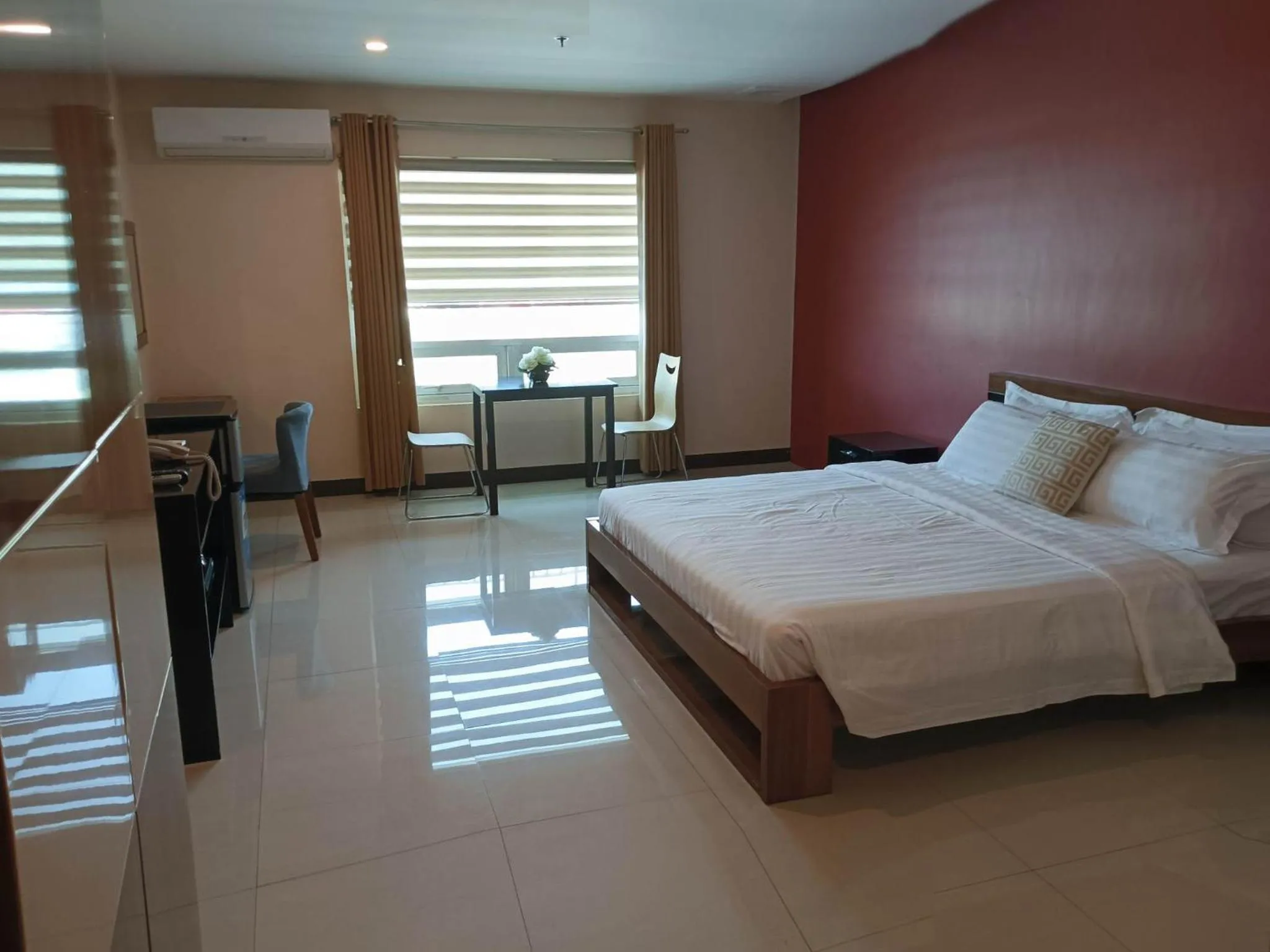 King Room in YBC Grand Hotel