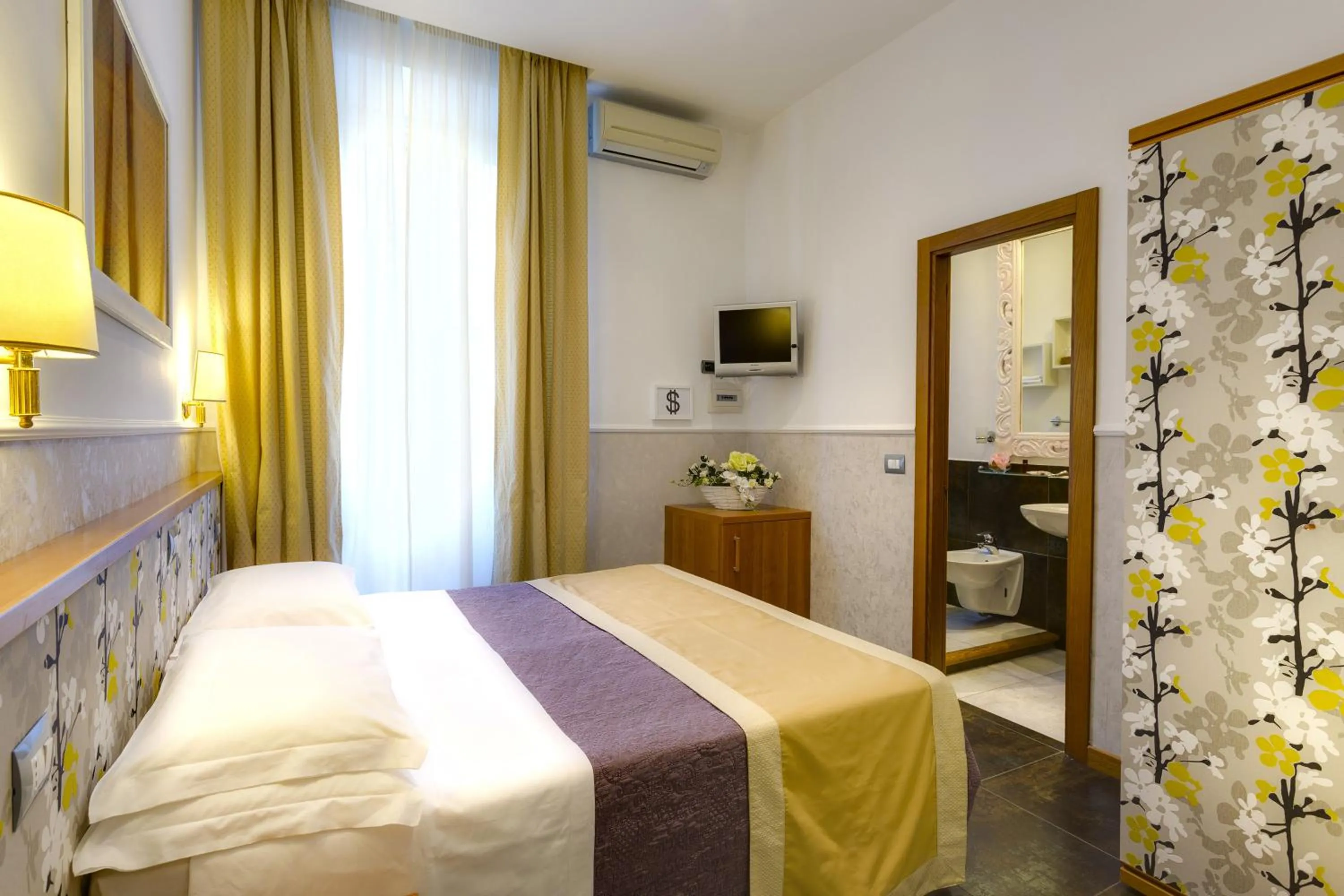 Double or Twin Room in Hotel Marcantonio