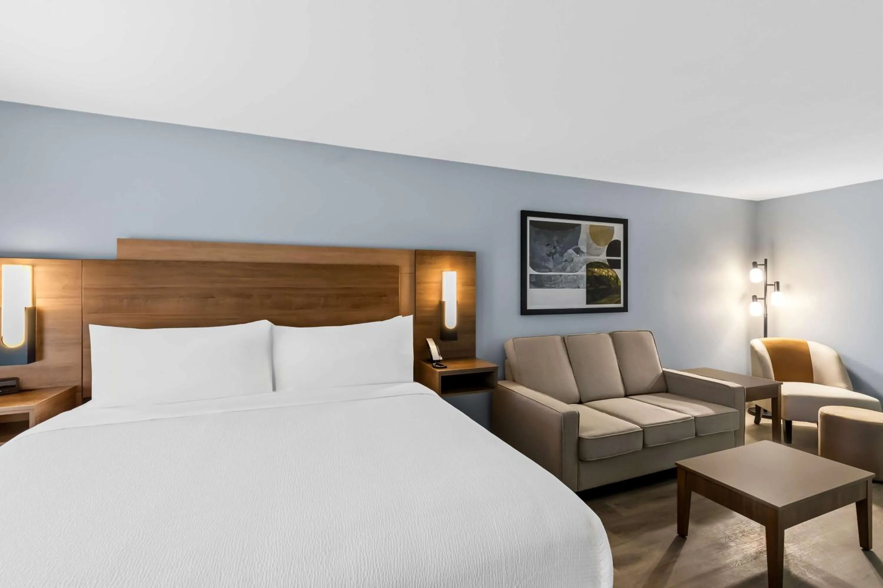 Larger Executive King Room with Sofa Bed - Non-Smoking in Best Western Plus Fenton