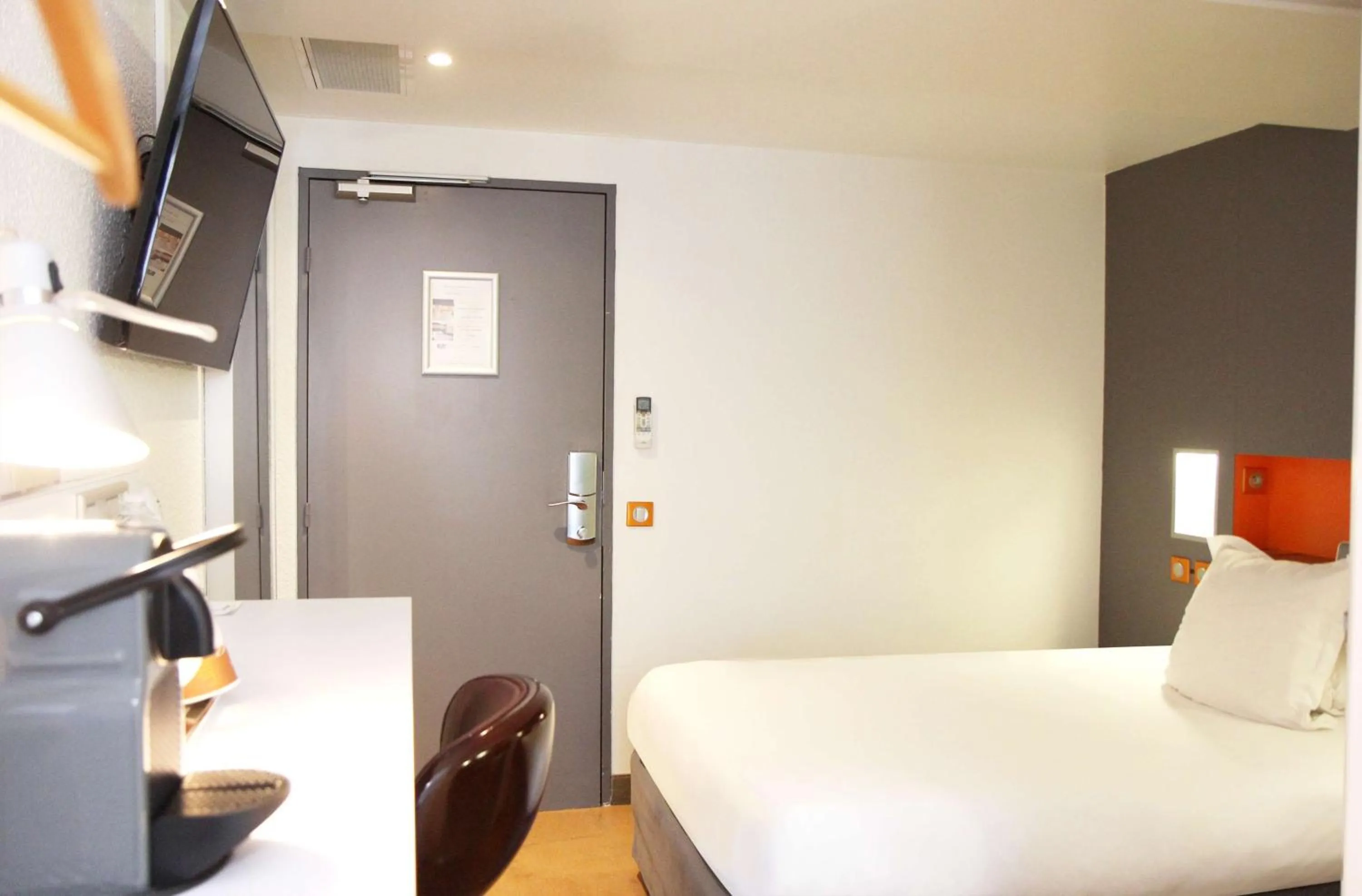 Premiun Triple Room in Hôtel Best Western The Wish Versailles