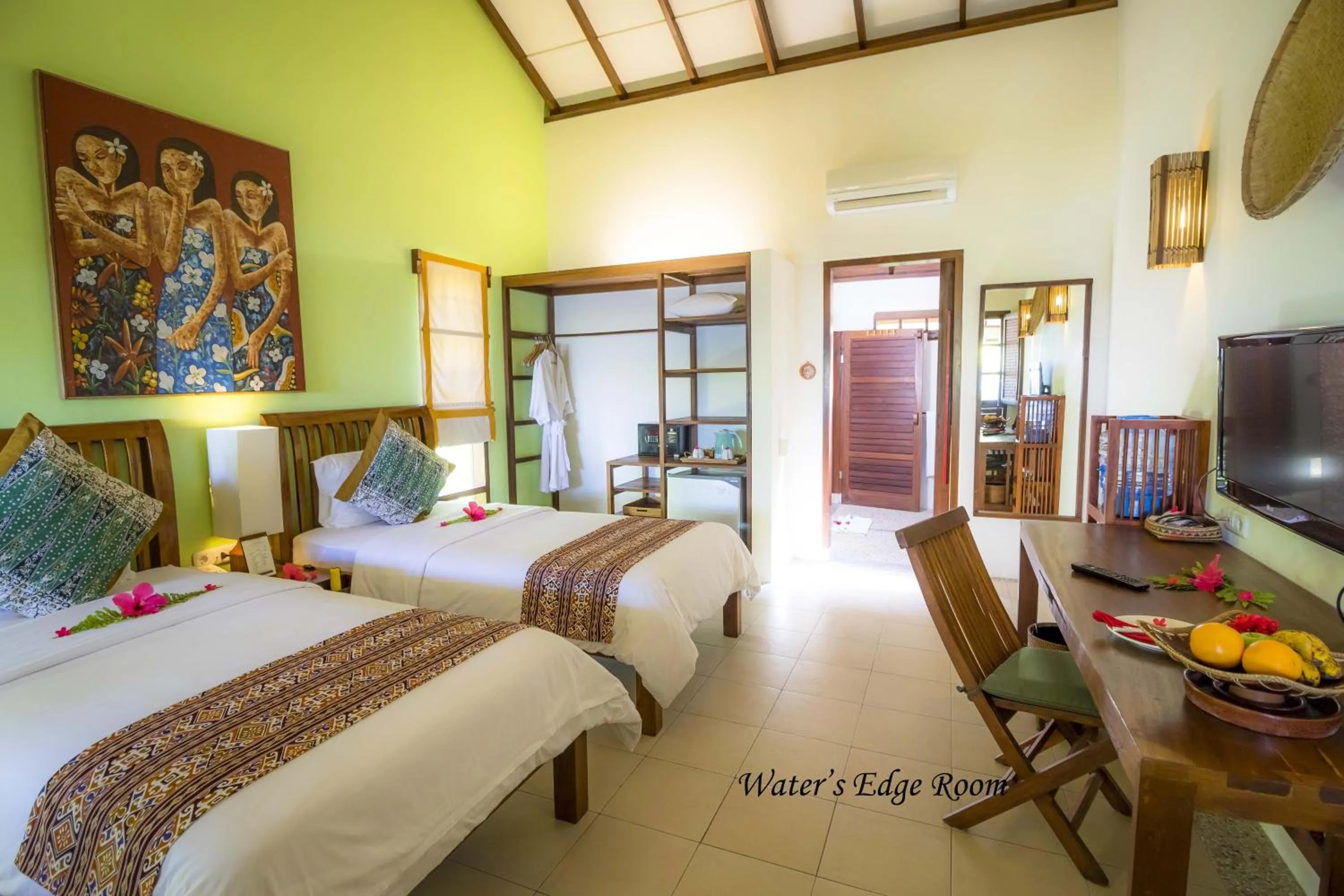 Deluxe Double or Twin Room with Sea View in Cocotinos Manado