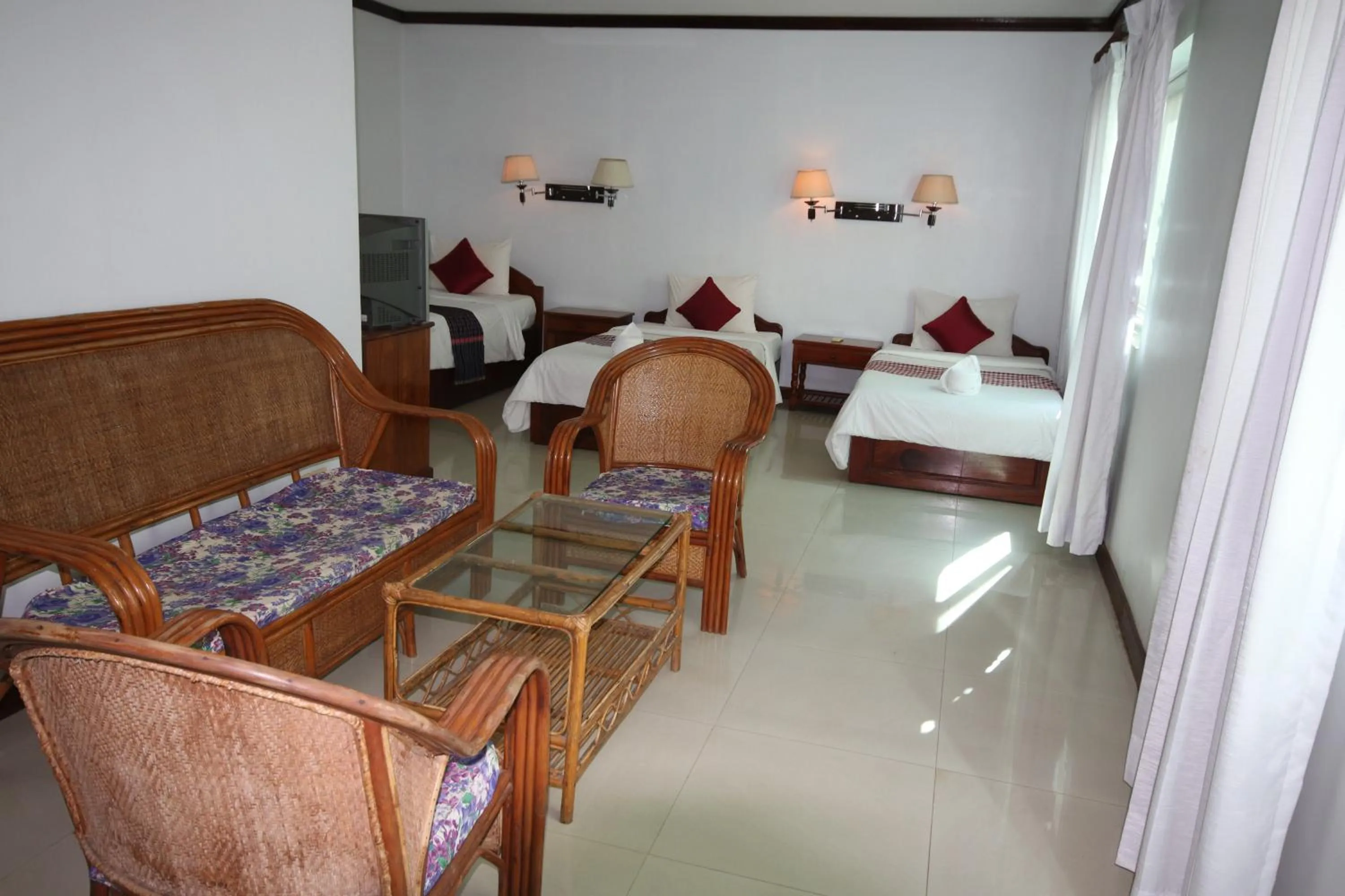 Superior Triple Room in Mom's Guesthouse