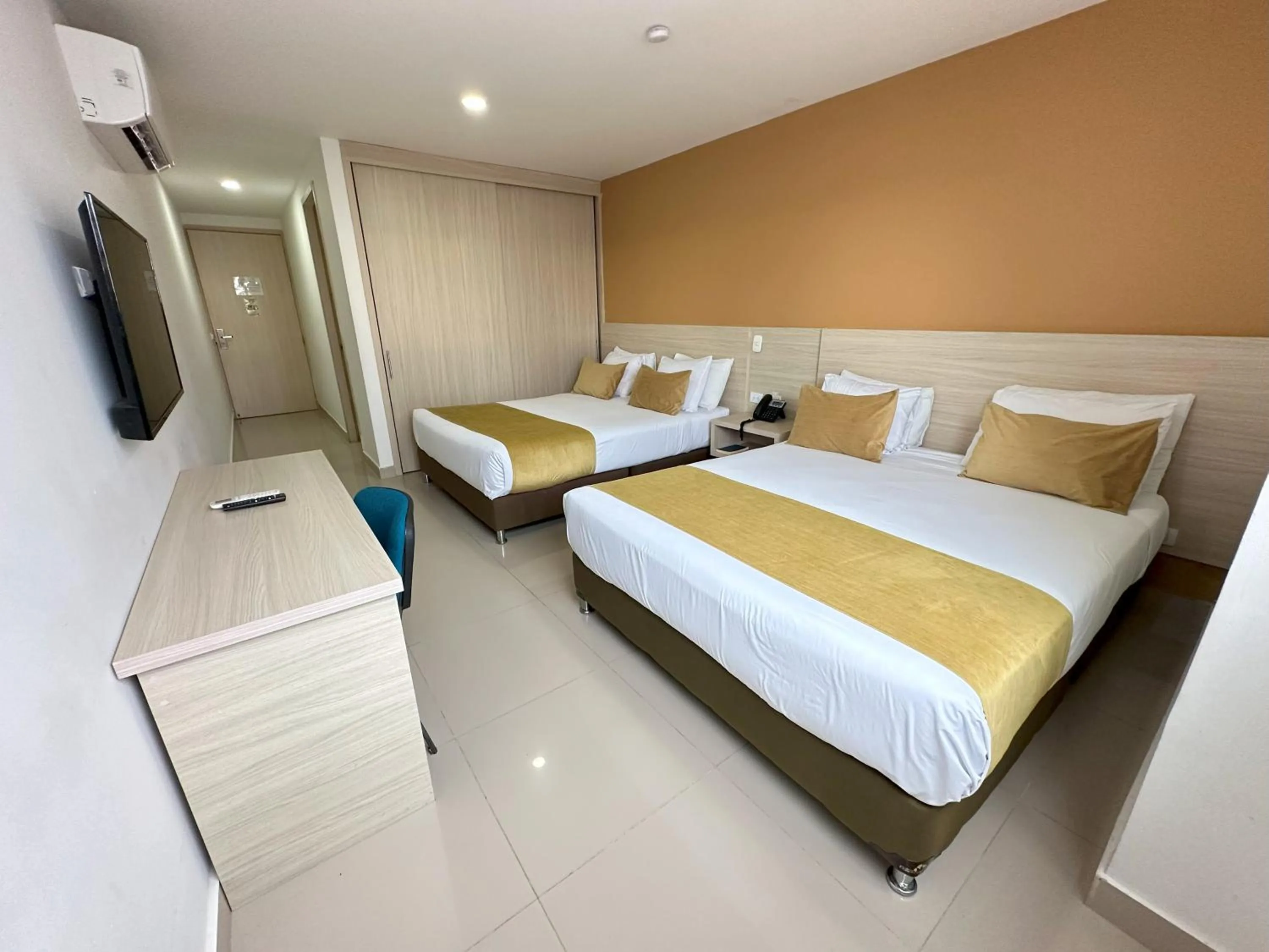 Quadruple Room in Hotel Tayrona del Mar