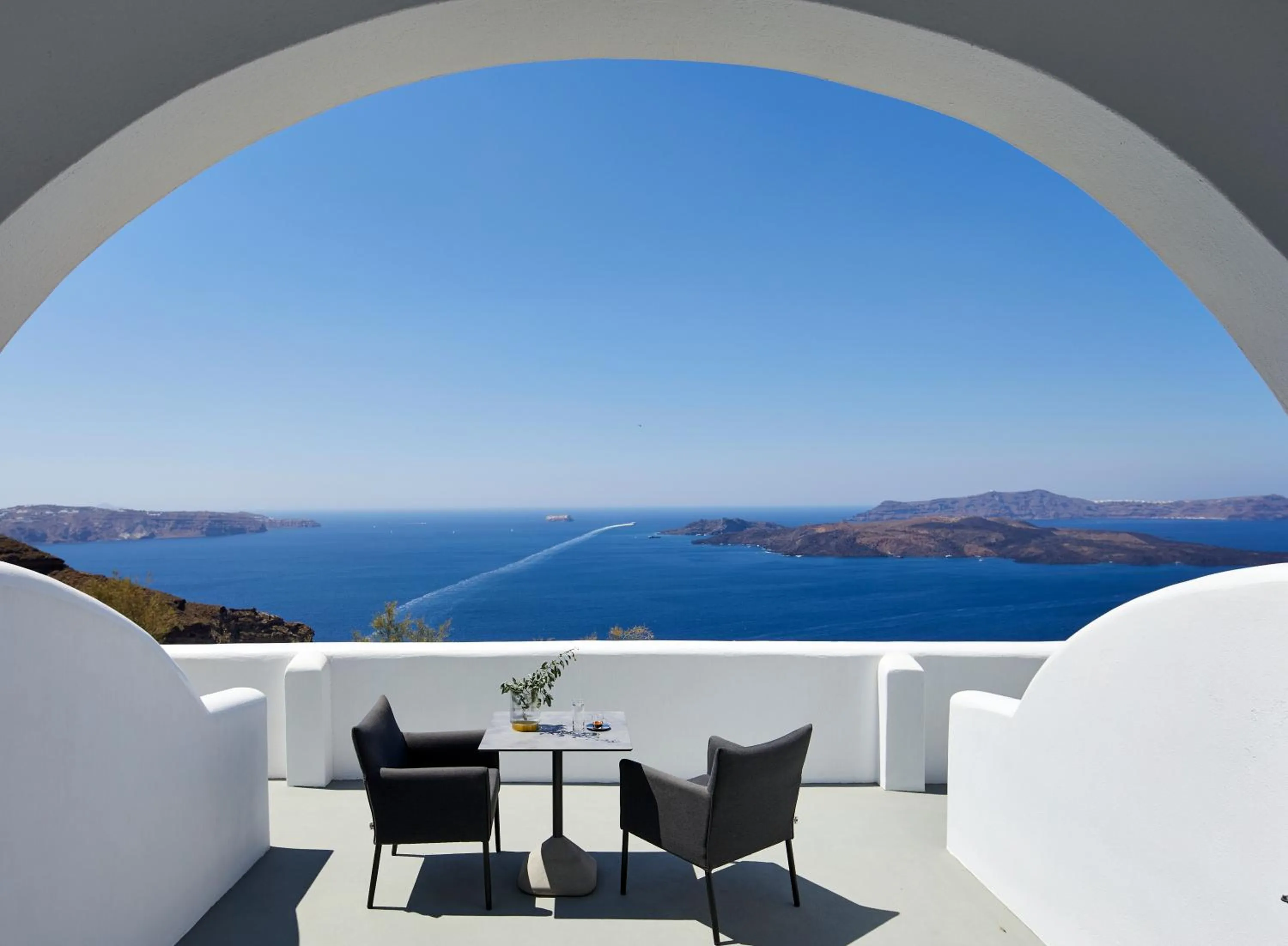 Petit Suite with Caldera View in Petit Palace Suites